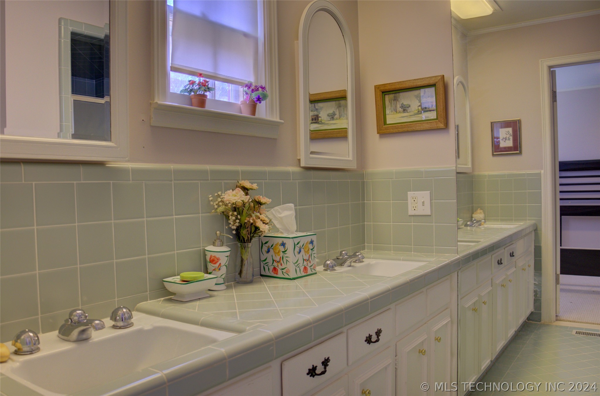 3818 S Florence Place