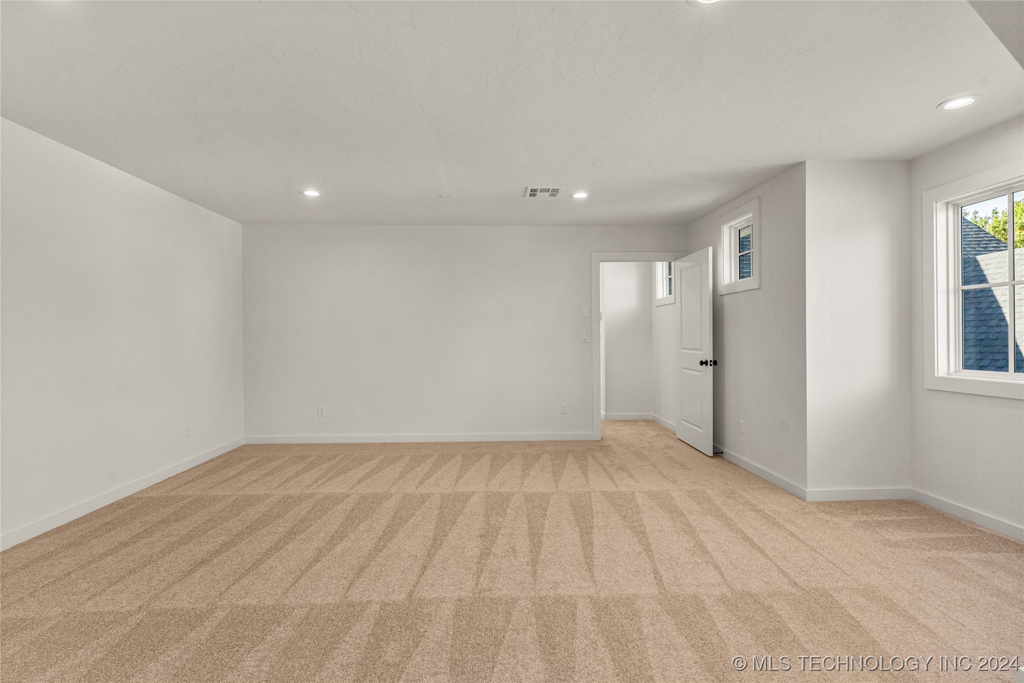 10304 S College Avenue