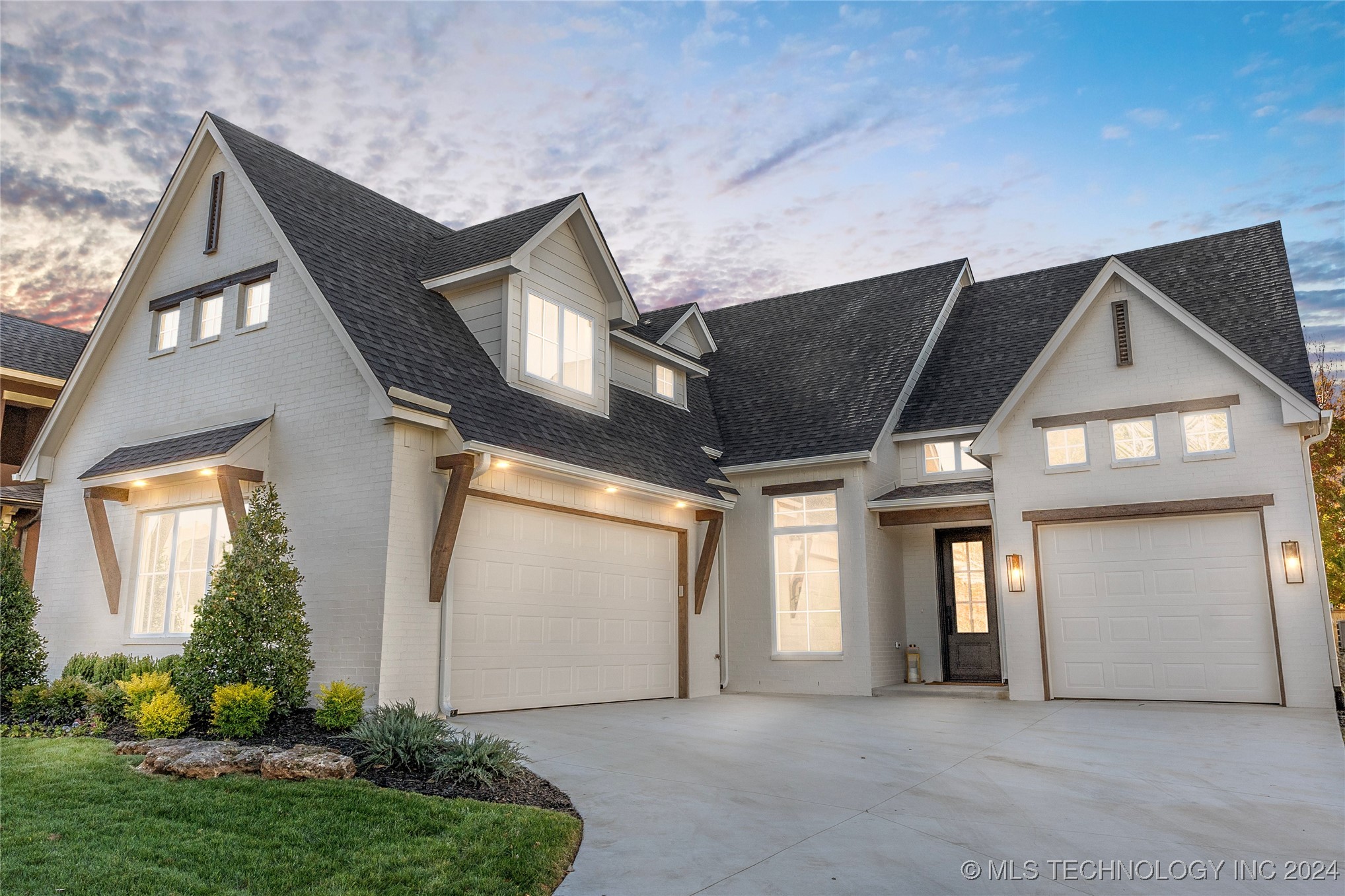 10304 S College Avenue