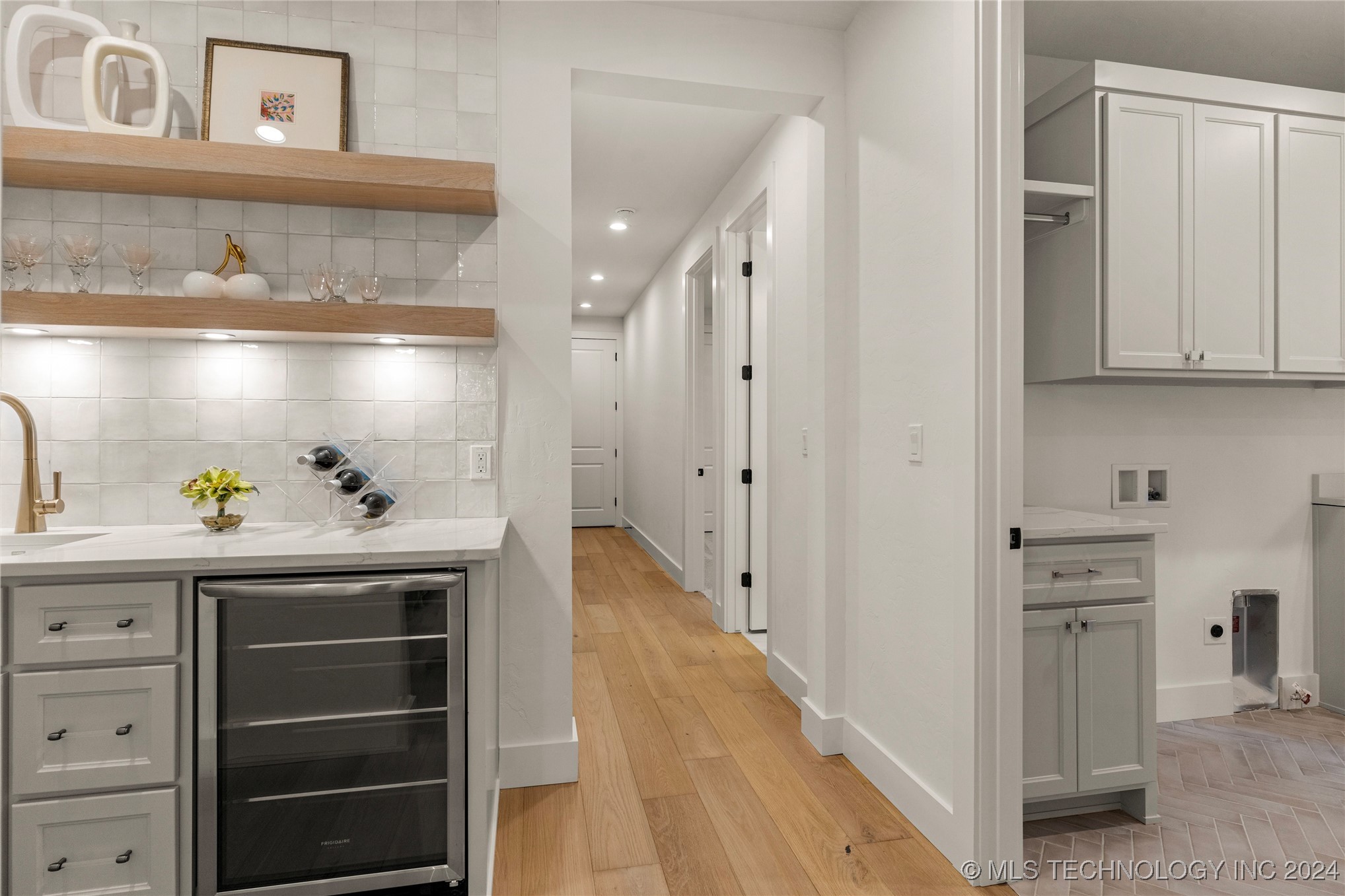 10304 S College Avenue