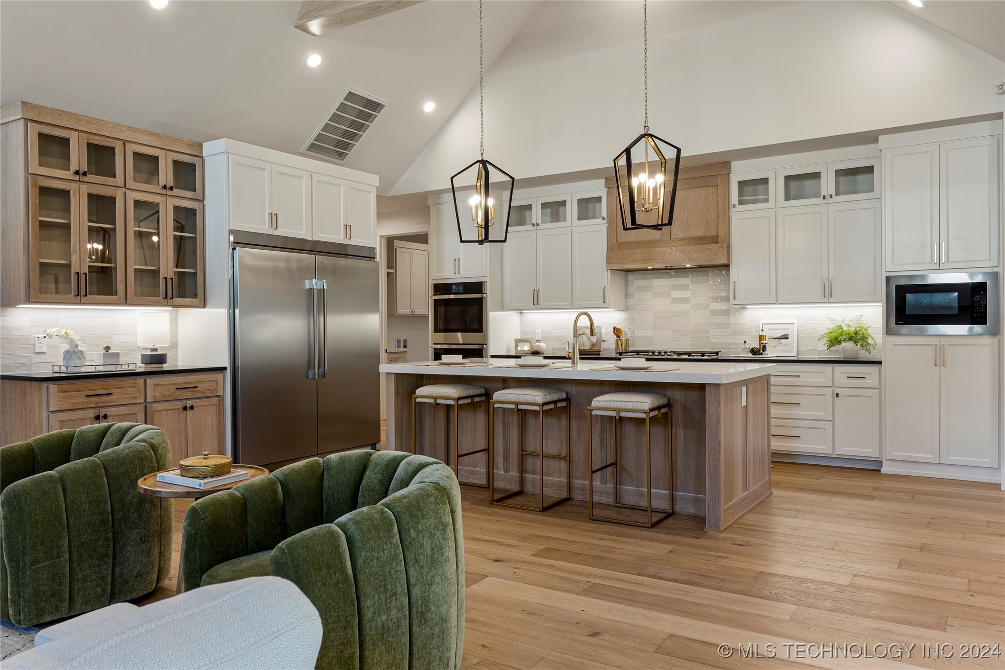 10304 S College Avenue