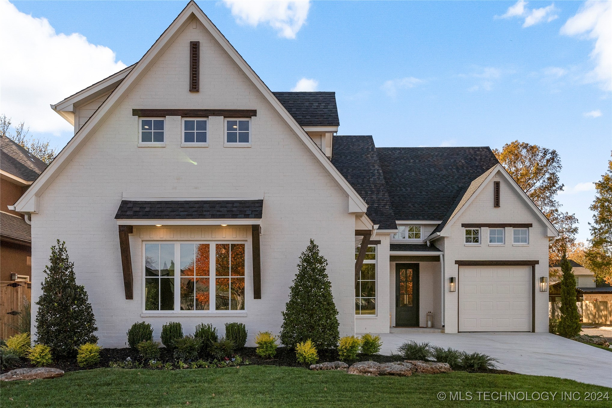 10304 S College Avenue