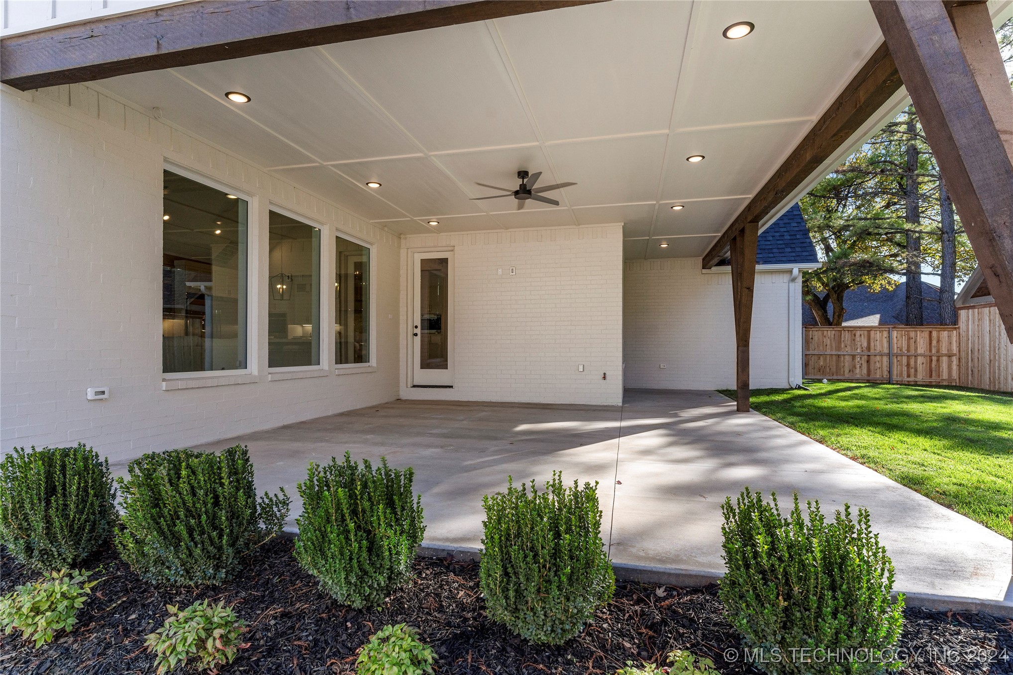 10304 S College Avenue