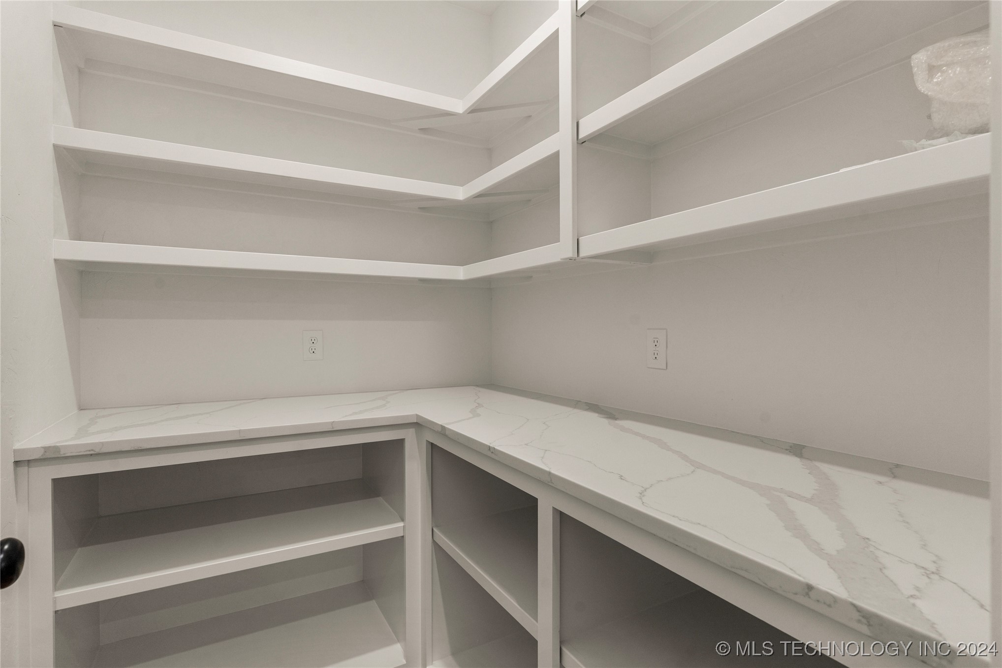 10304 S College Avenue