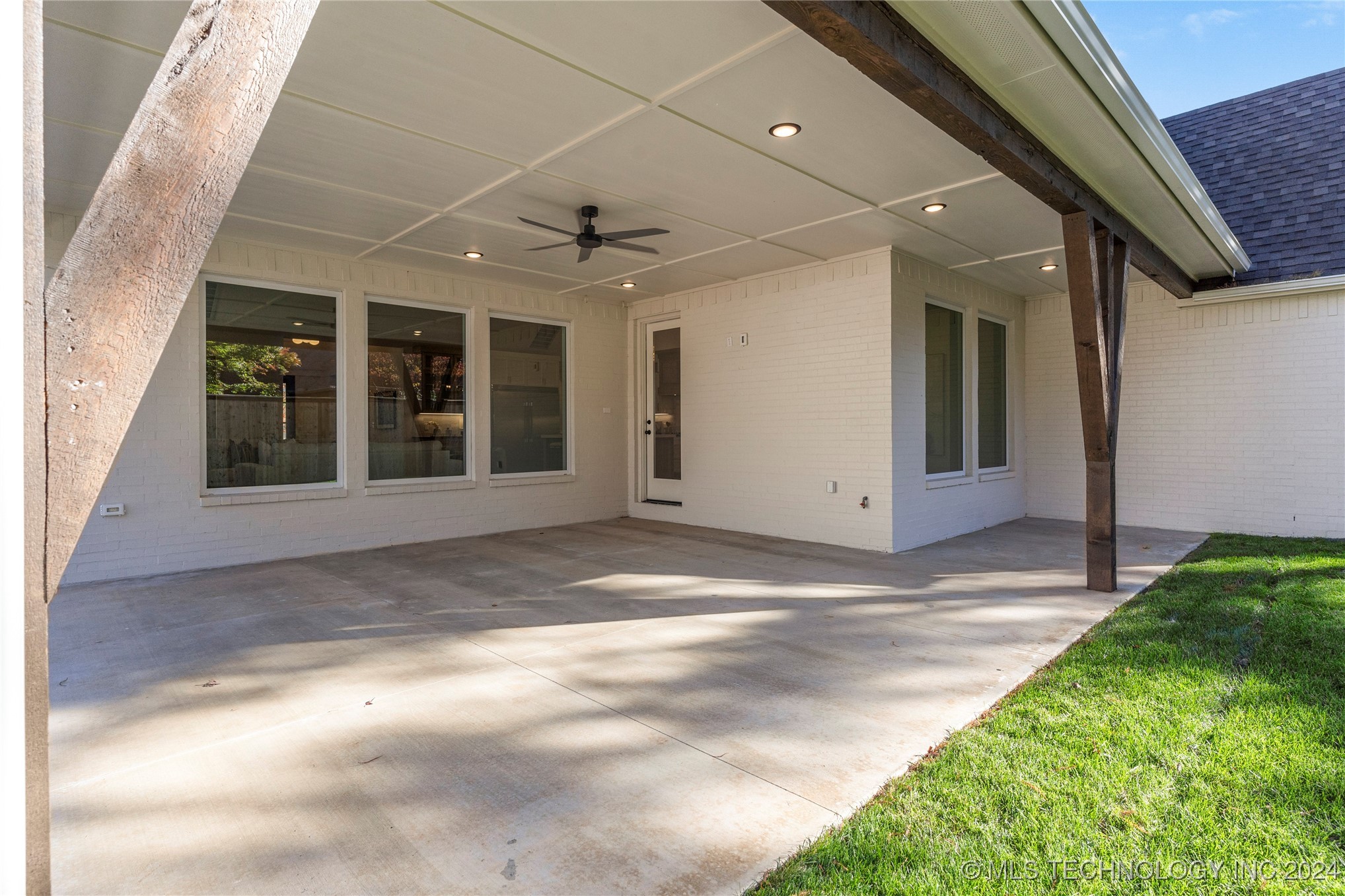 10304 S College Avenue