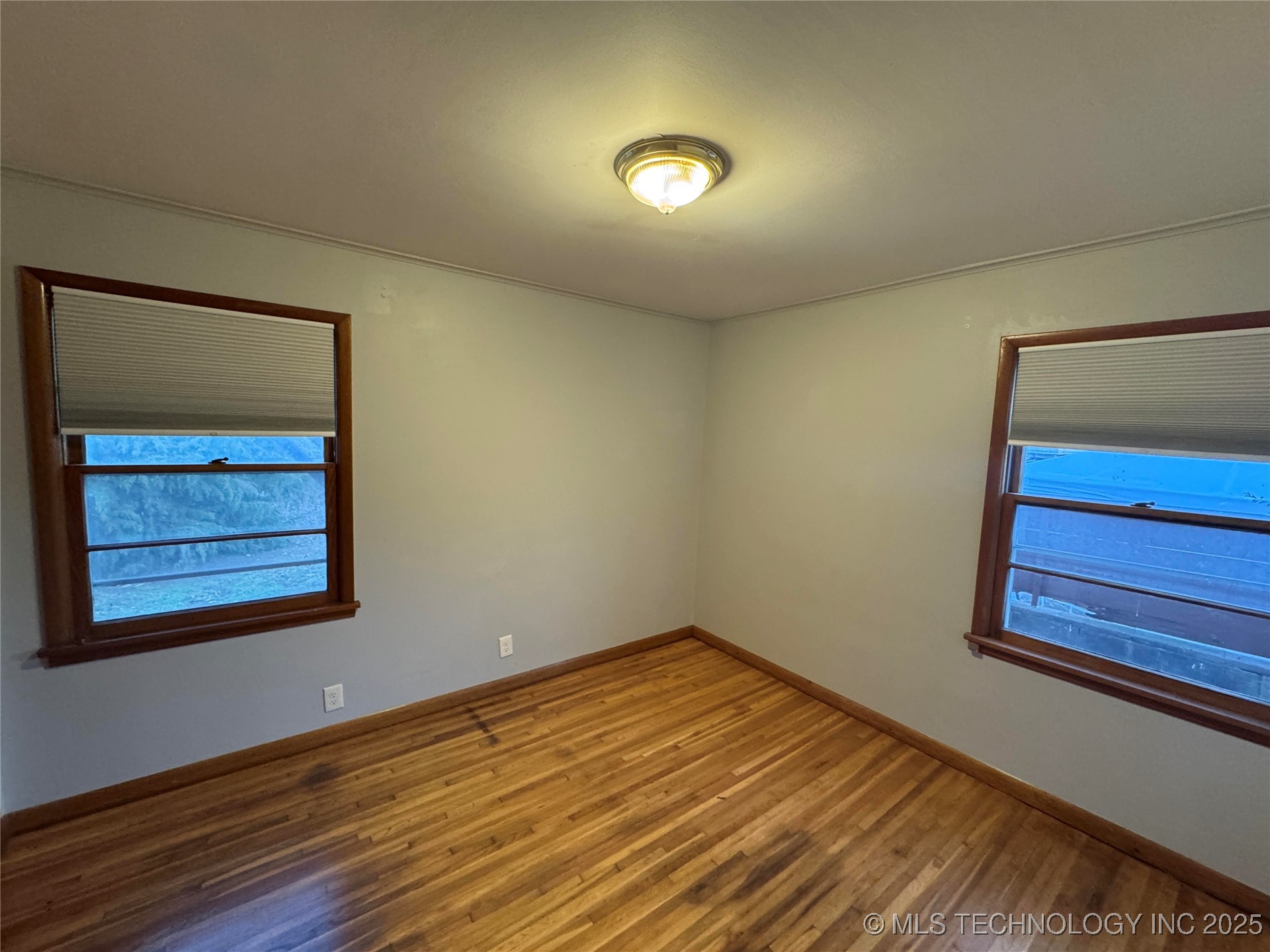 3823 S Jamestown Avenue