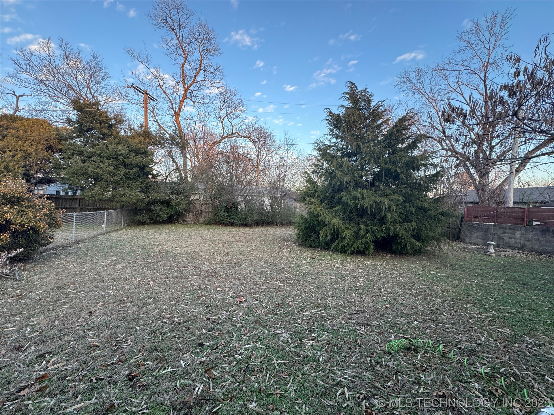 3823 S Jamestown Avenue