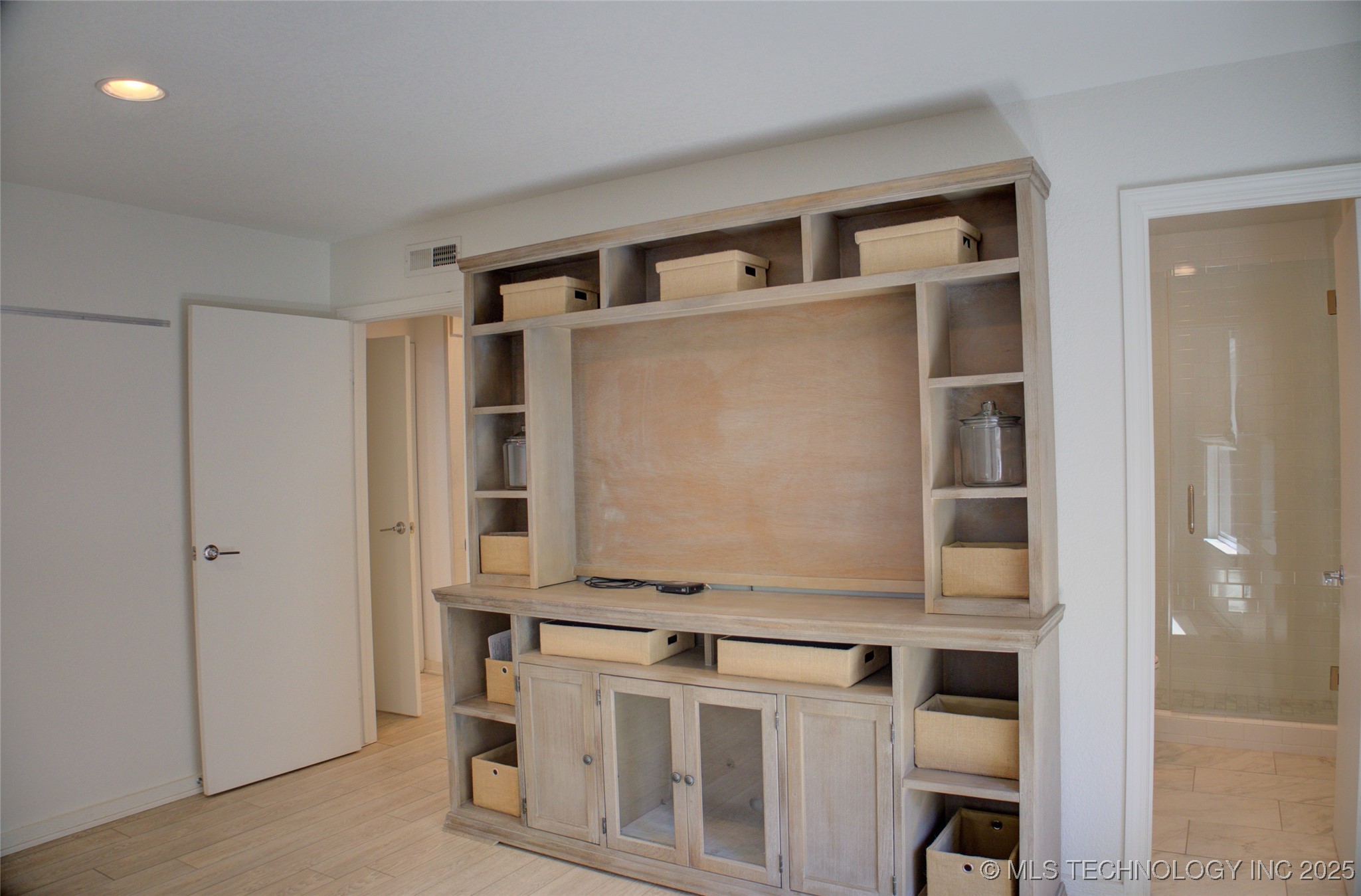 450779 E 341 Road 29