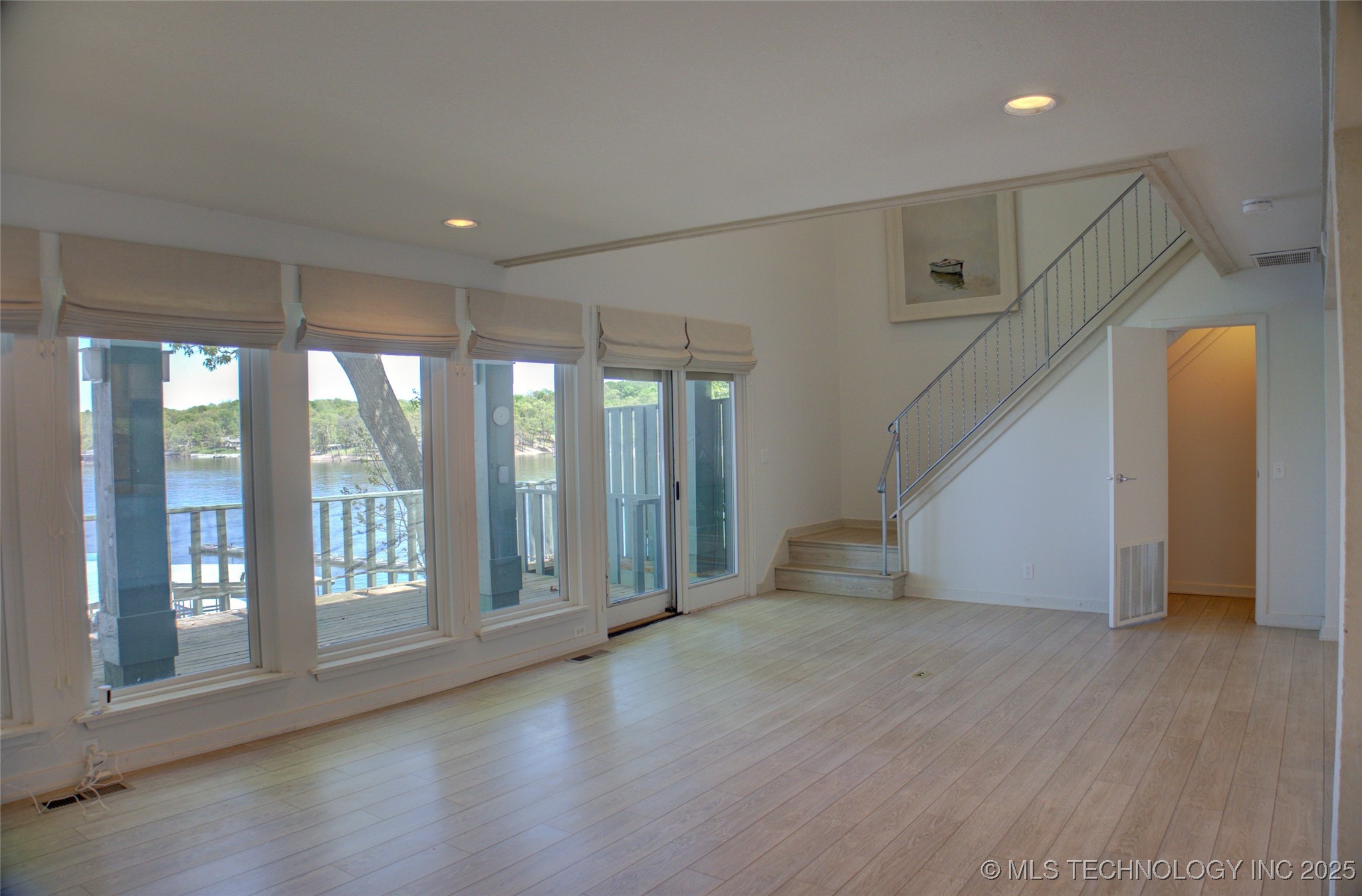 450779 E 341 Road 29