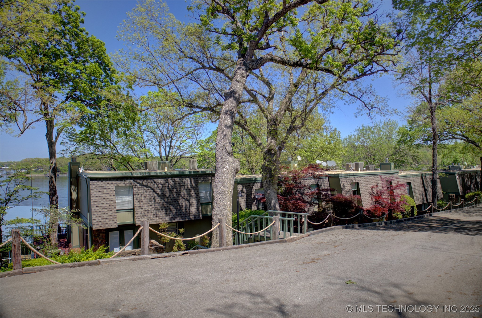 450779 E 341 Road 29