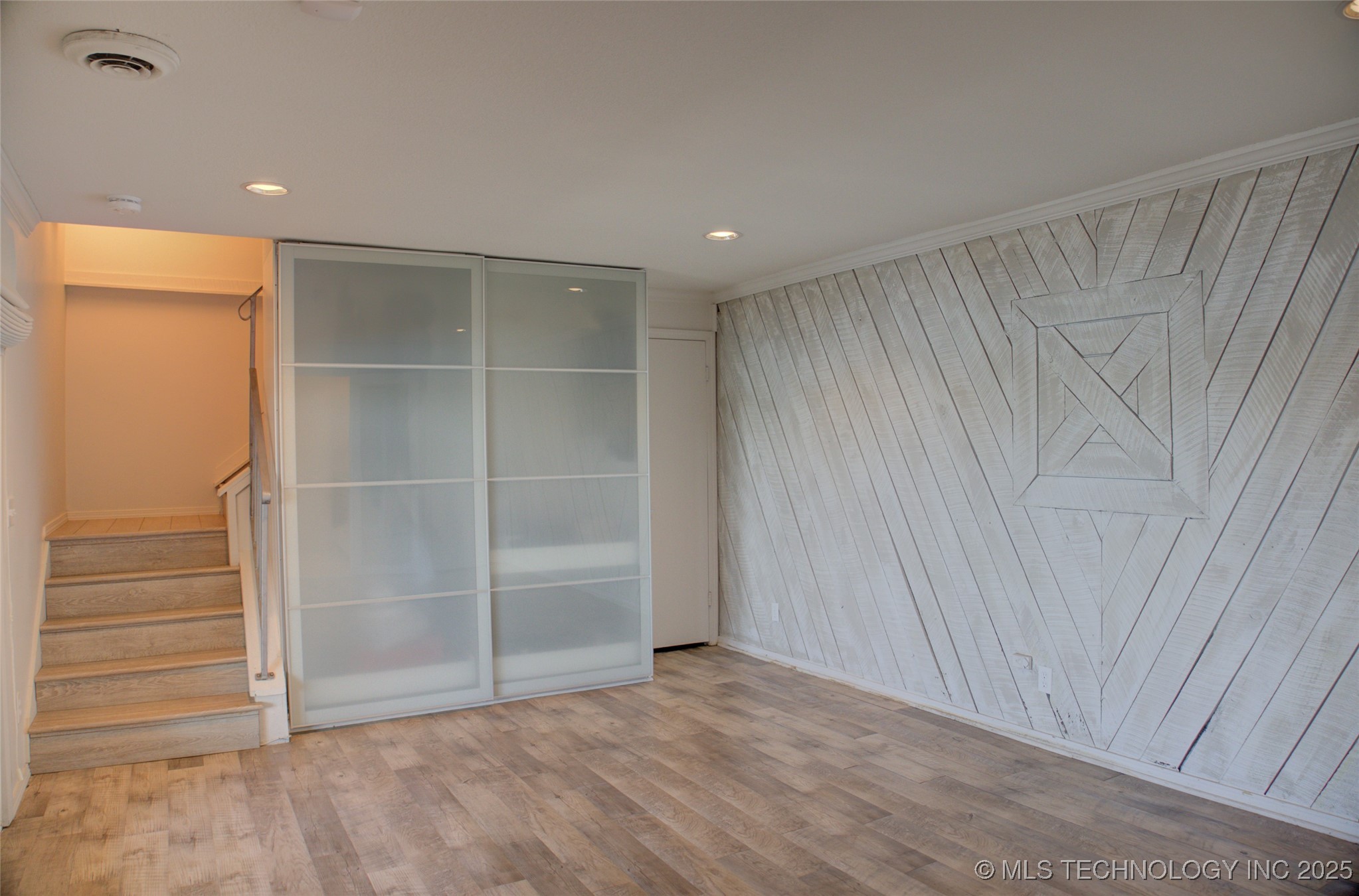 450779 E 341 Road 29