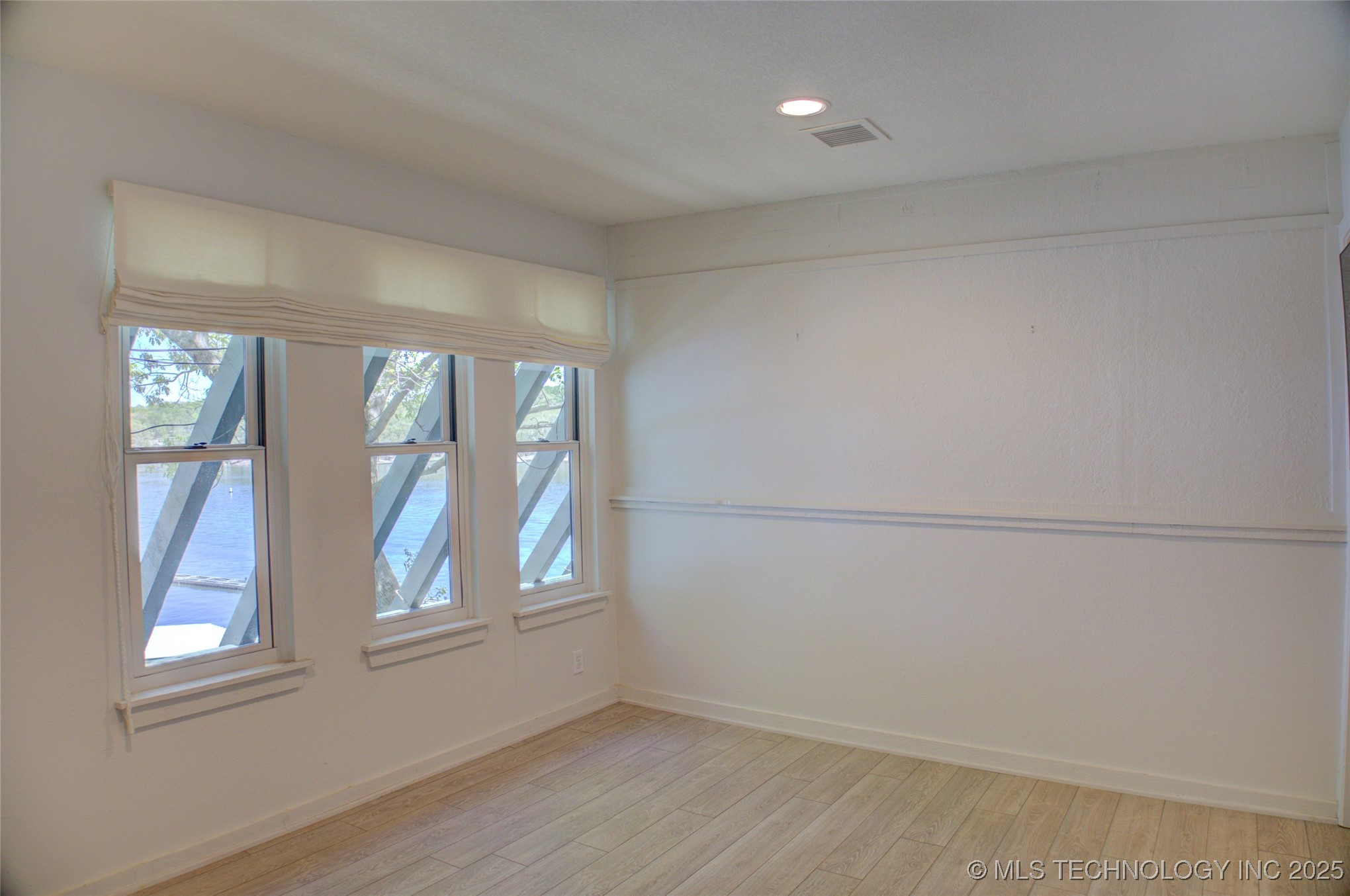 450779 E 341 Road 29