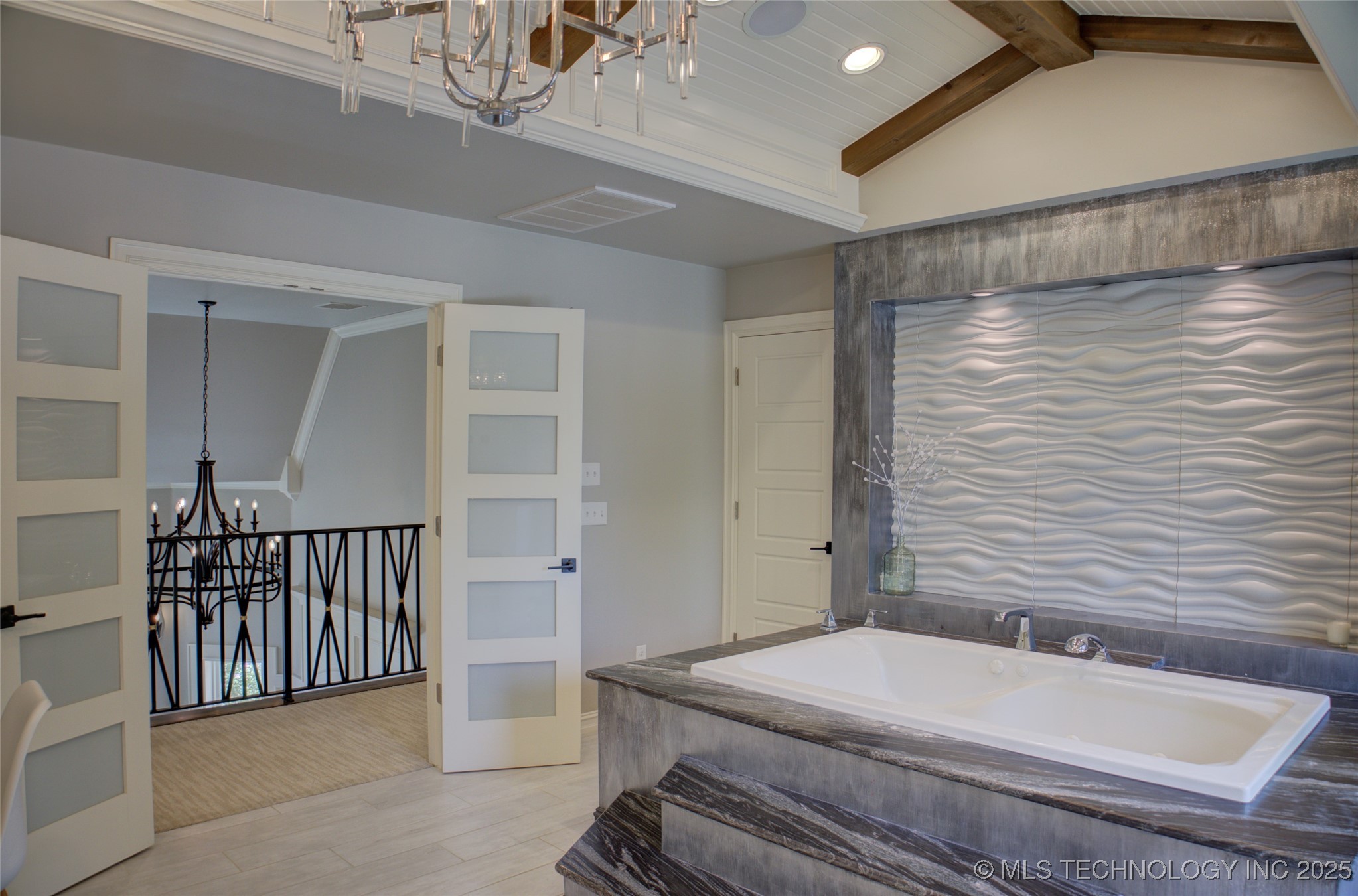 4401 S Yellow Pine Avenue