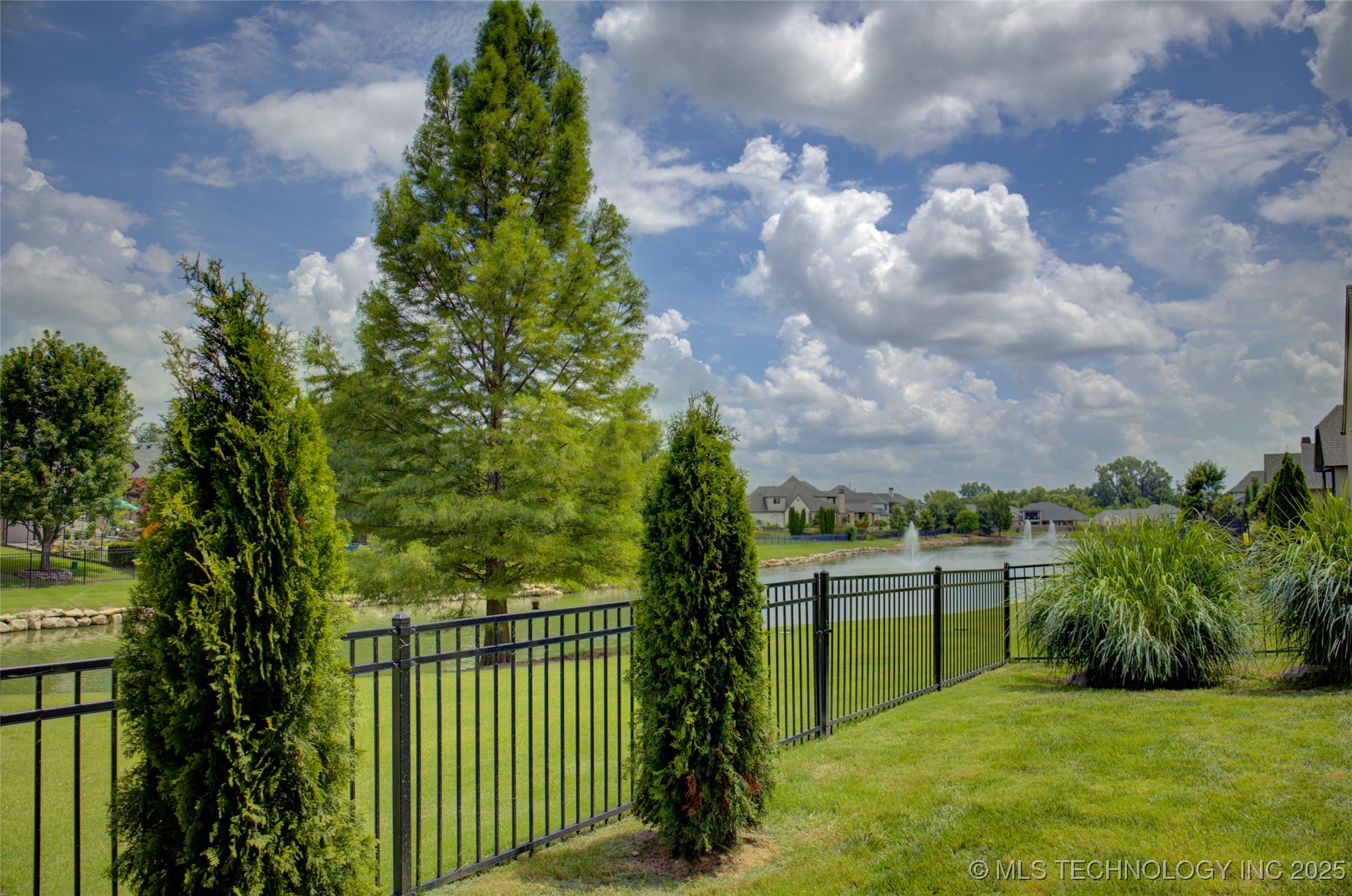 4401 S Yellow Pine Avenue