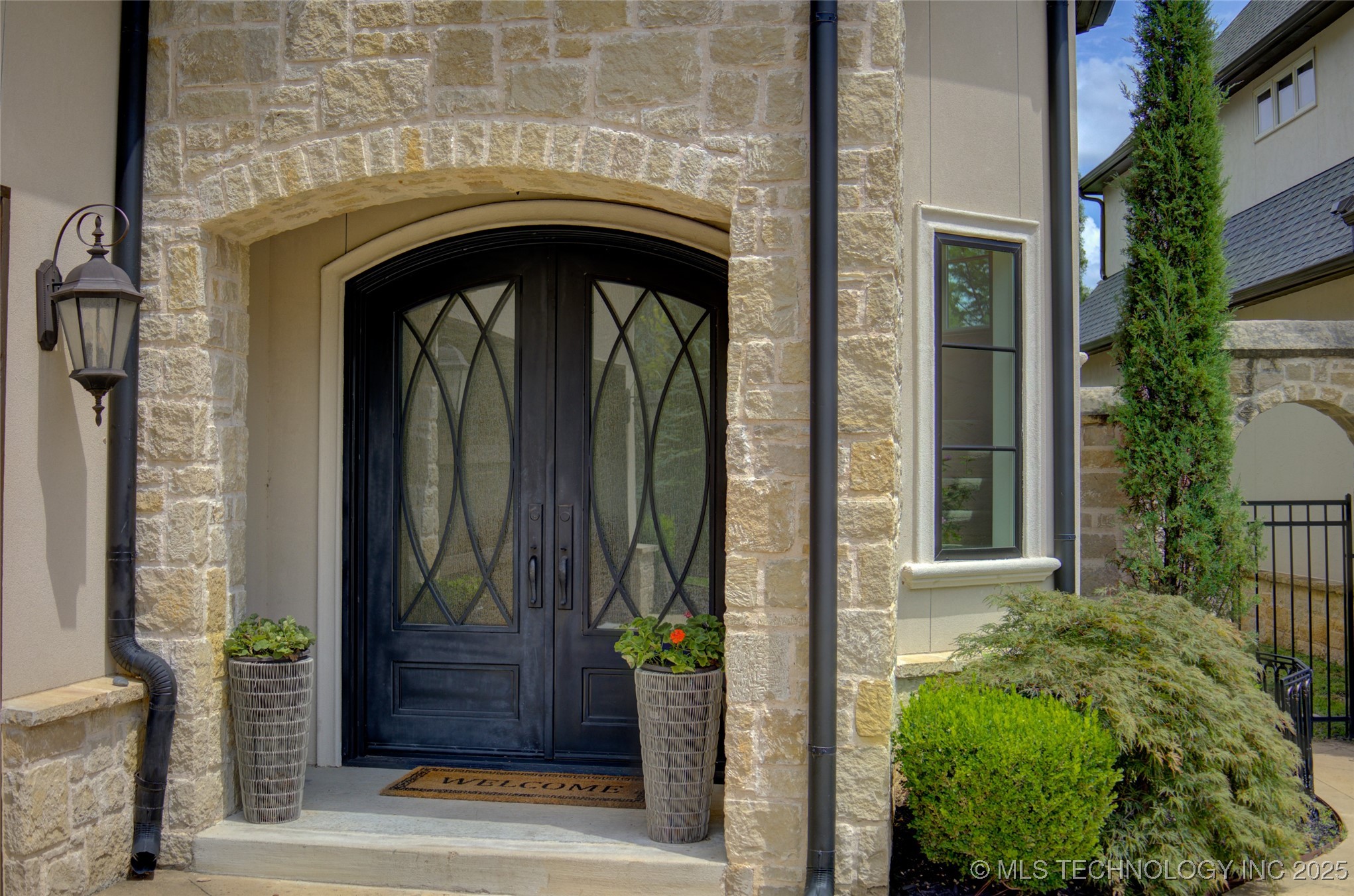 4401 S Yellow Pine Avenue