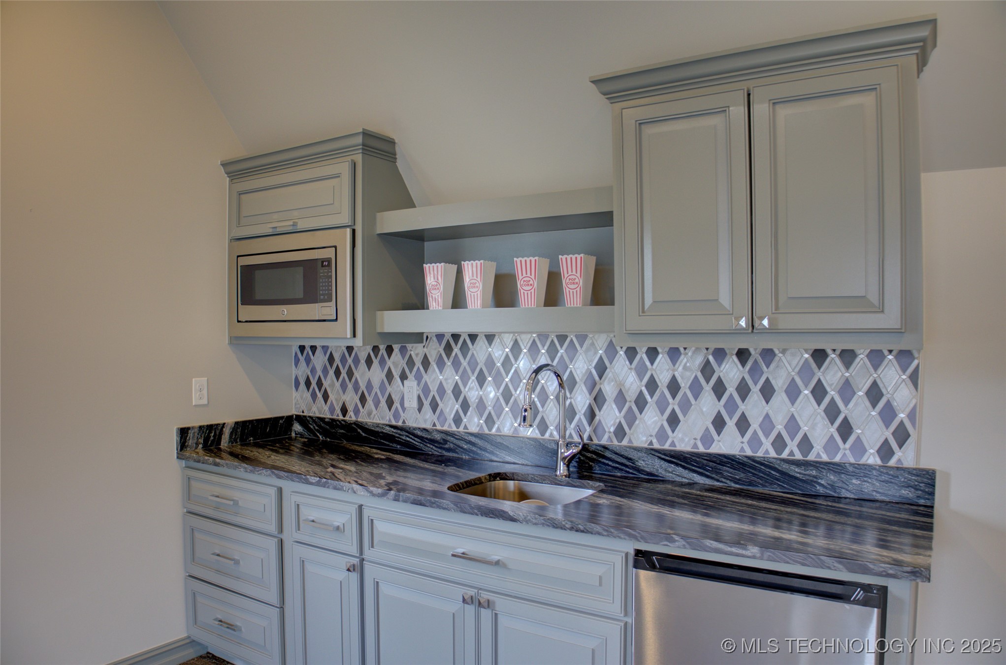 4401 S Yellow Pine Avenue