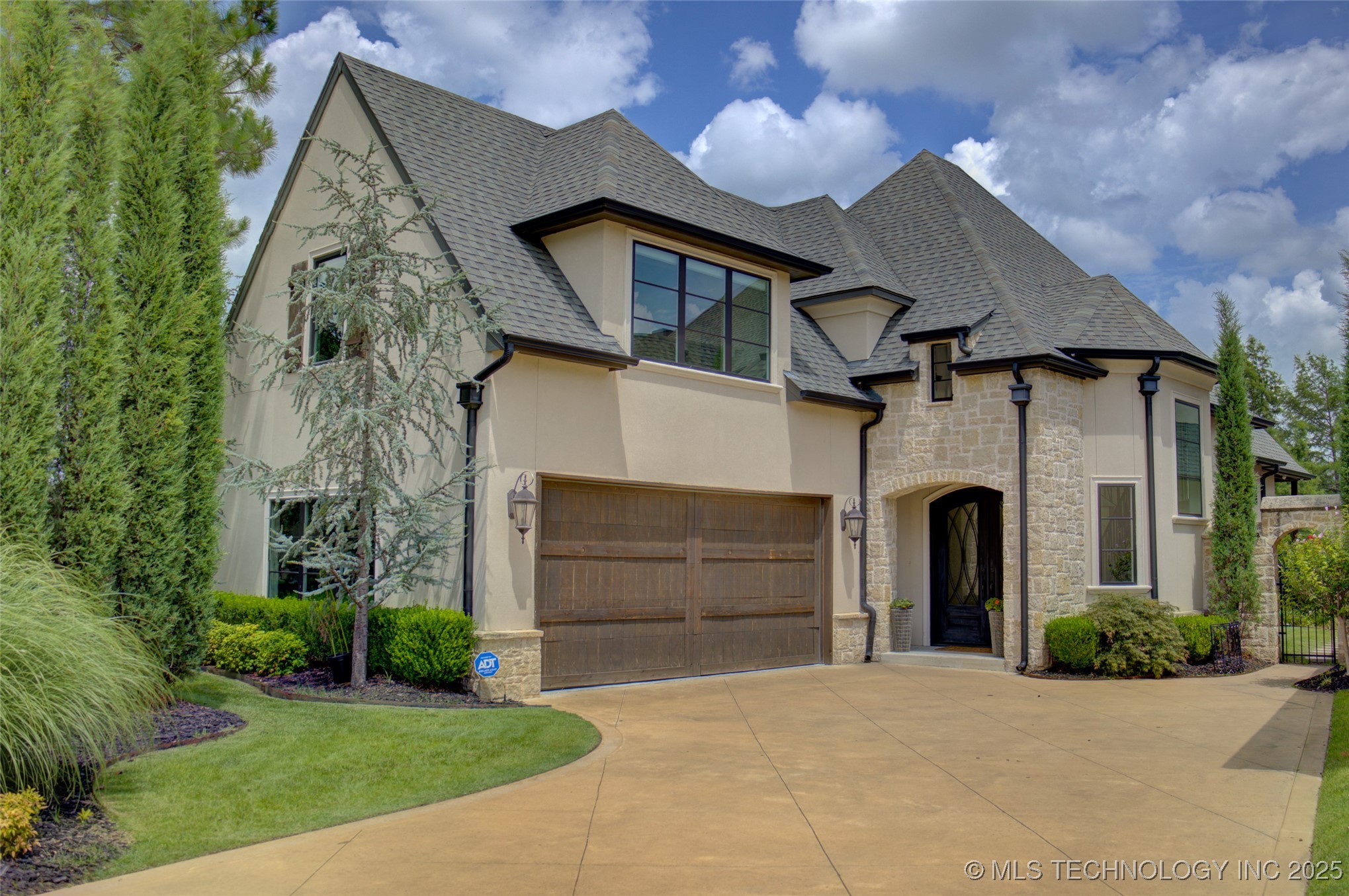 4401 S Yellow Pine Avenue