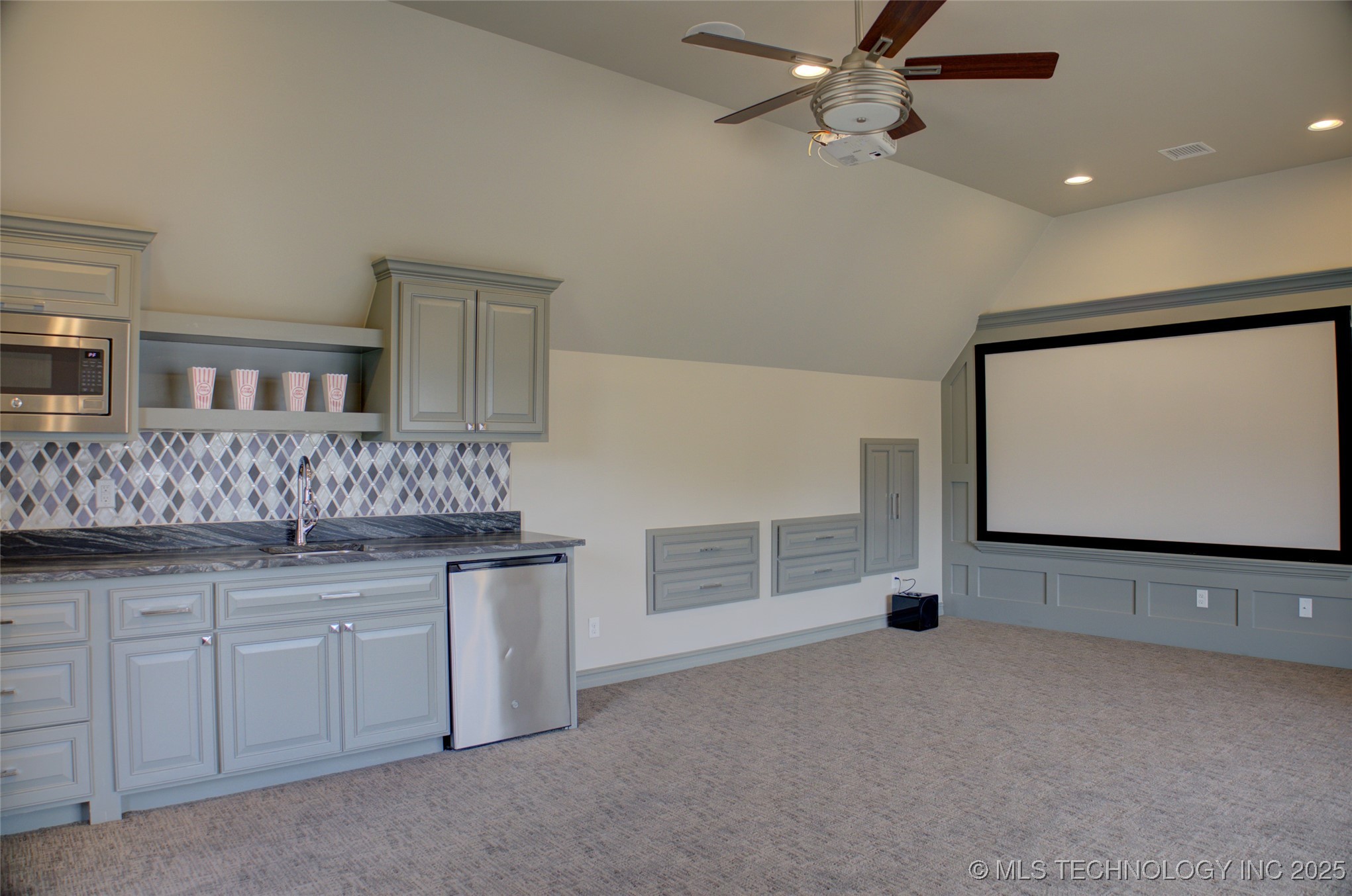 4401 S Yellow Pine Avenue