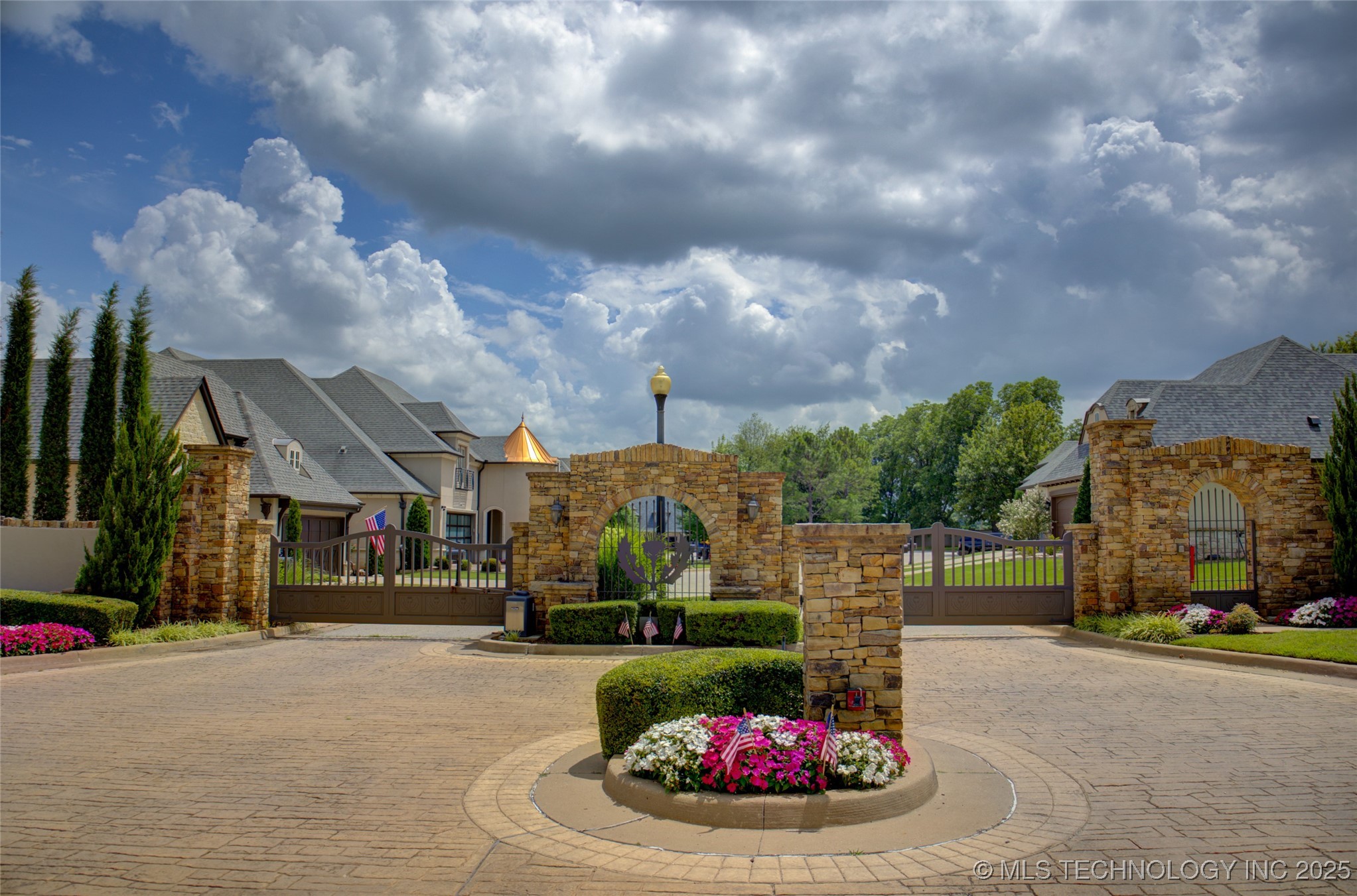 4401 S Yellow Pine Avenue