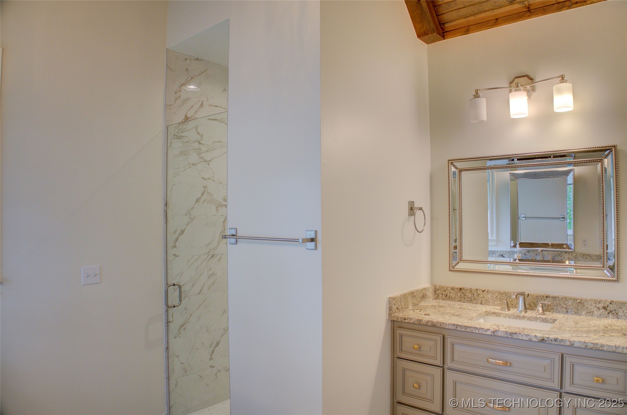 4401 S Yellow Pine Avenue