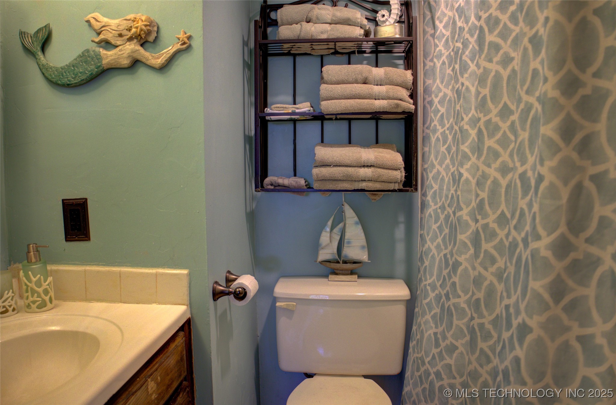 2841 E 90th Street 21