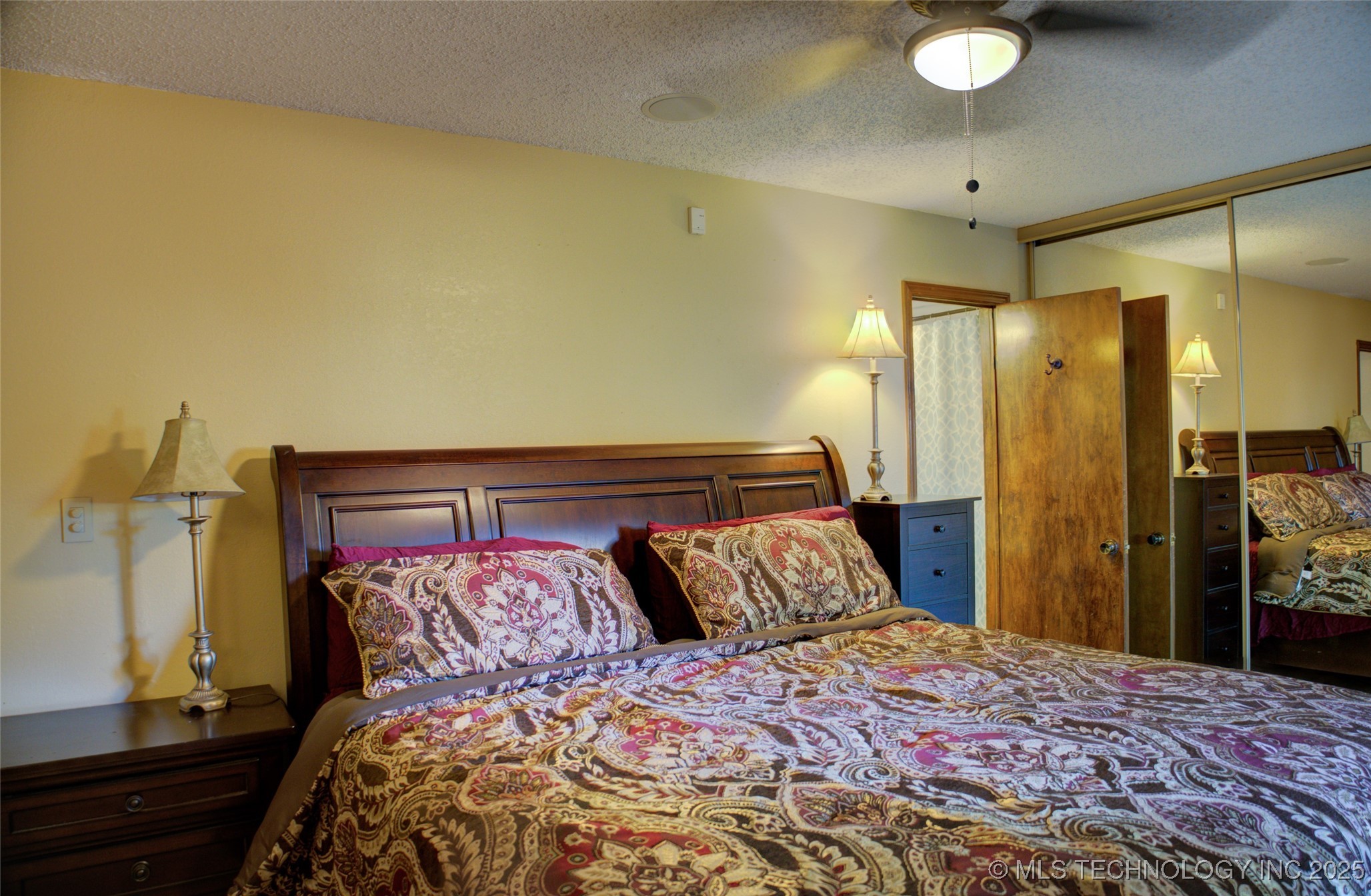 2841 E 90th Street 21