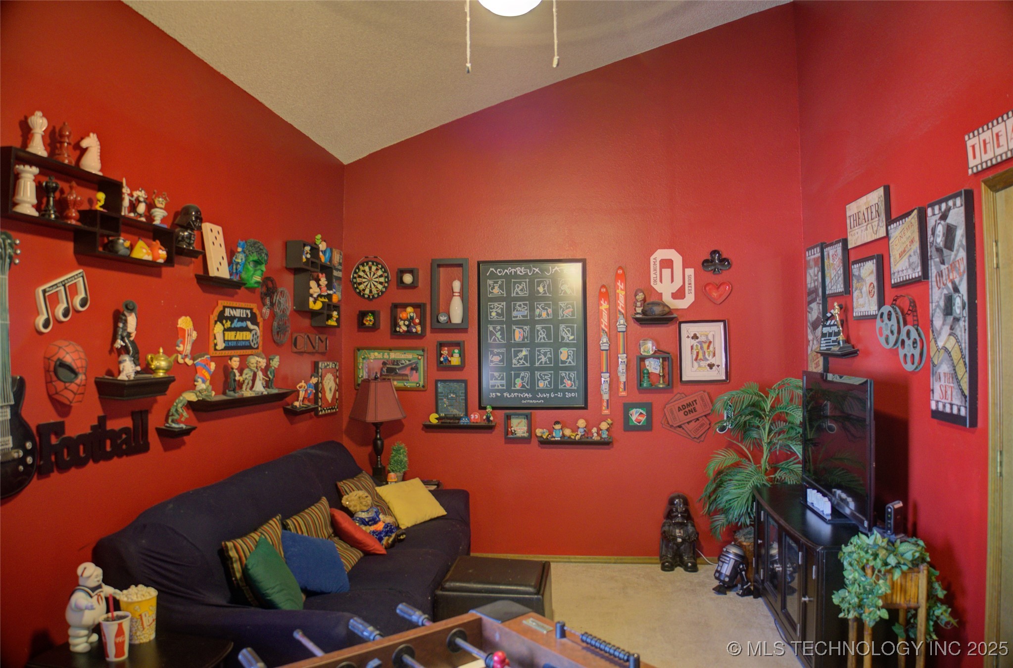 2841 E 90th Street 21