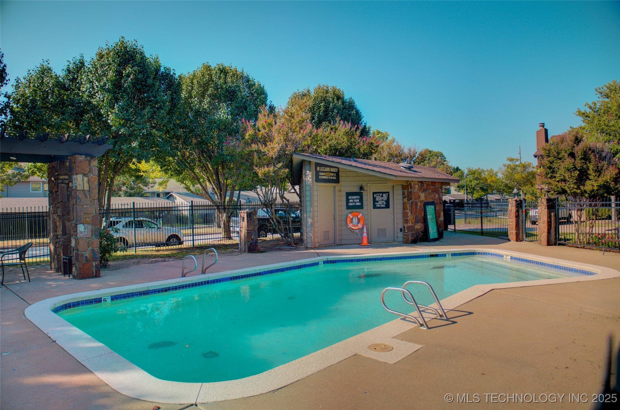 2841 E 90th Street 21