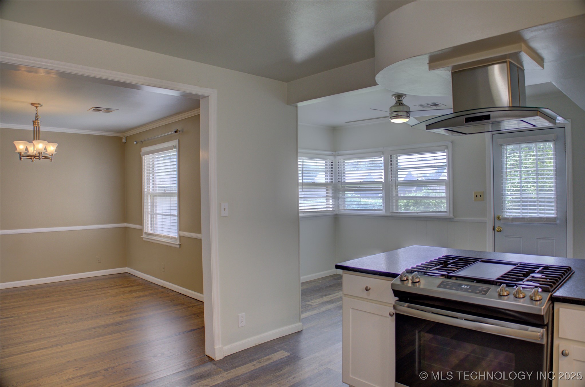 2242 S Florence Place