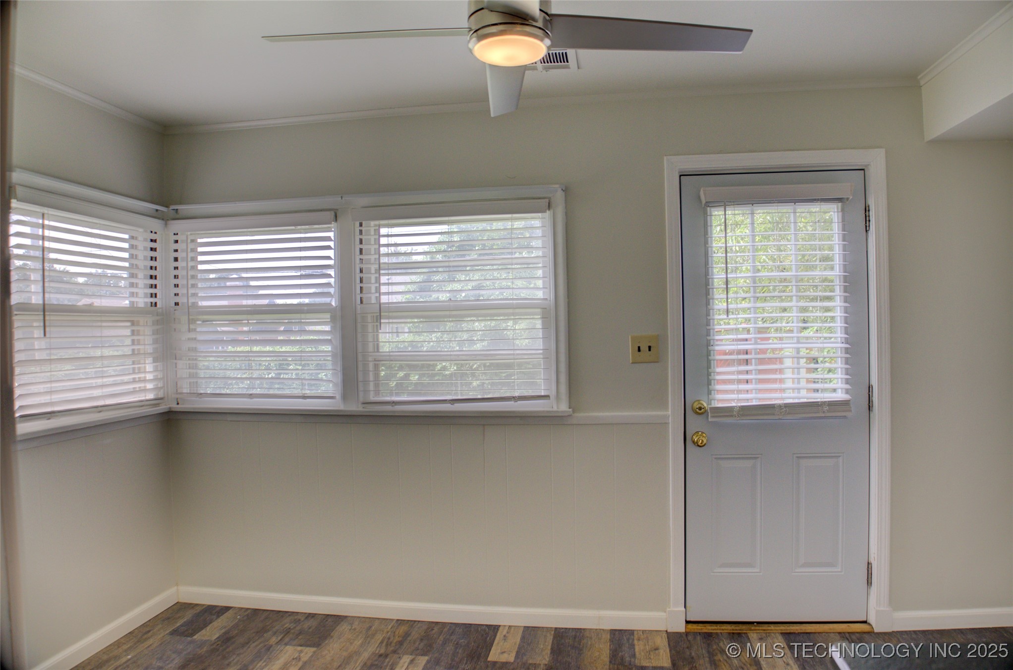 2242 S Florence Place