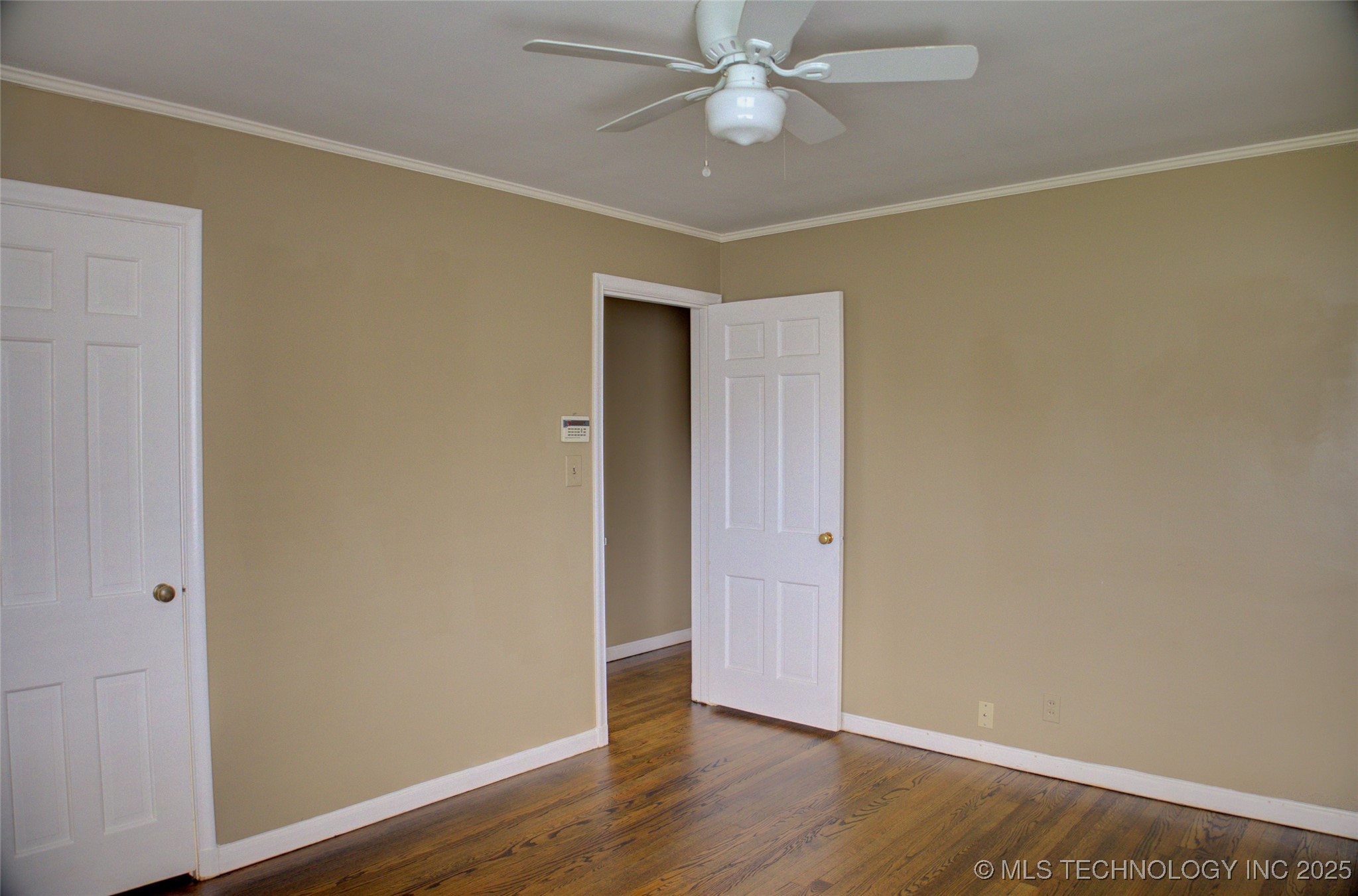 2242 S Florence Place