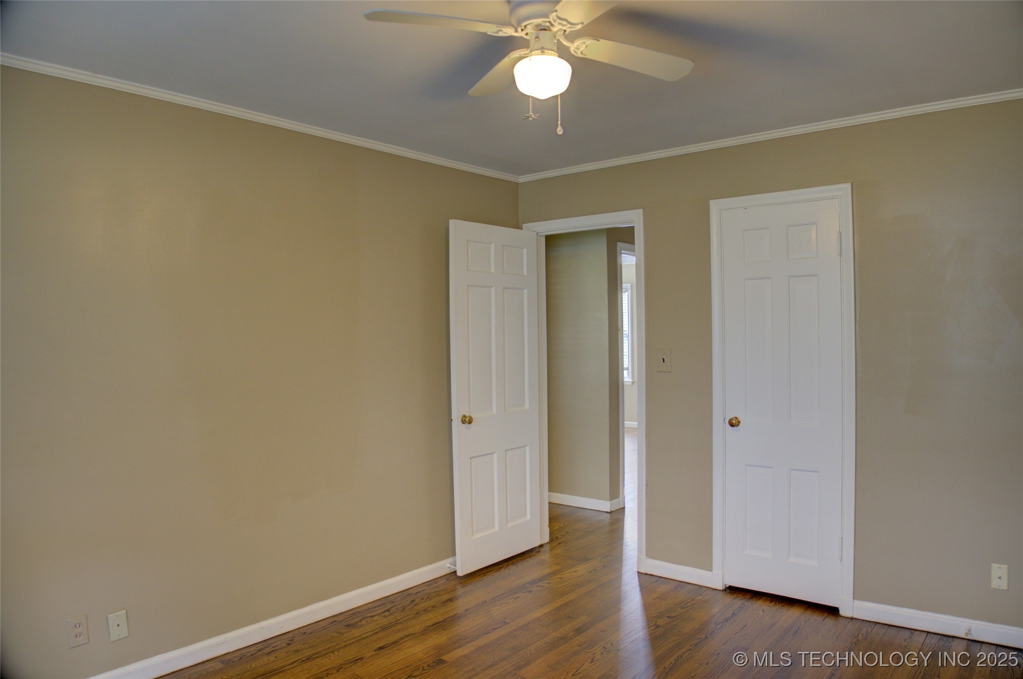 2242 S Florence Place