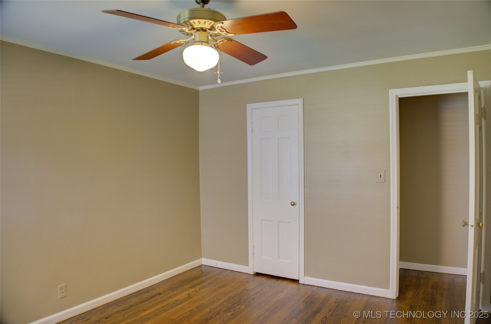 2242 S Florence Place