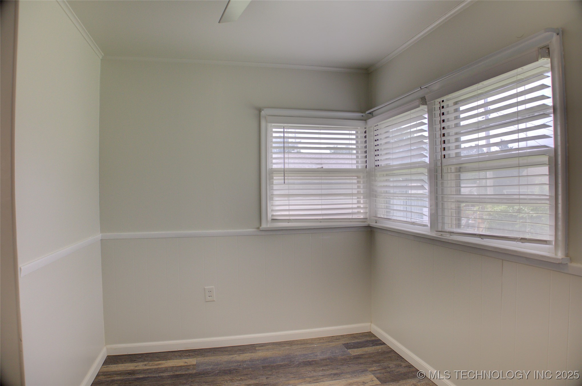 2242 S Florence Place