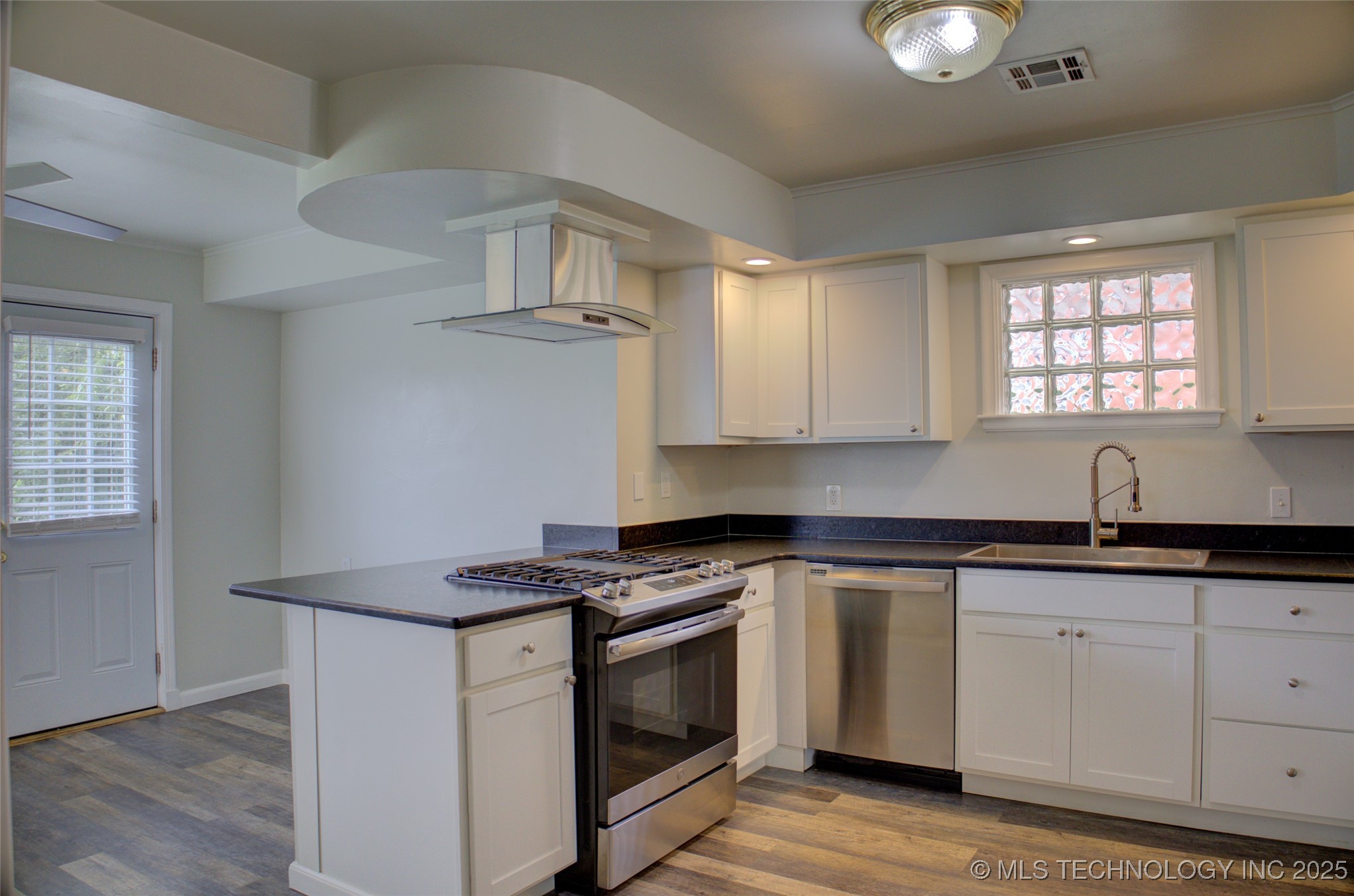 2242 S Florence Place