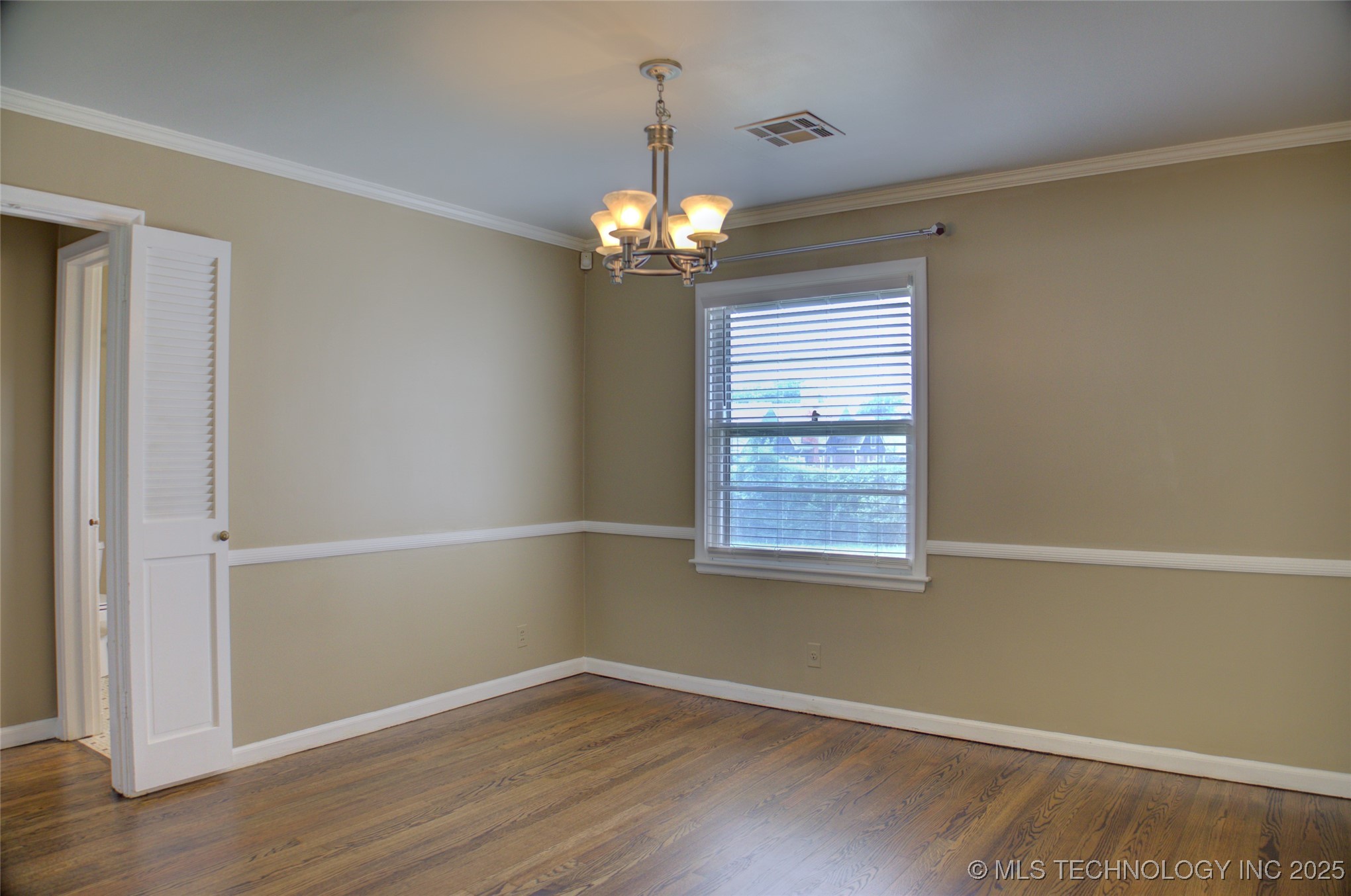 2242 S Florence Place