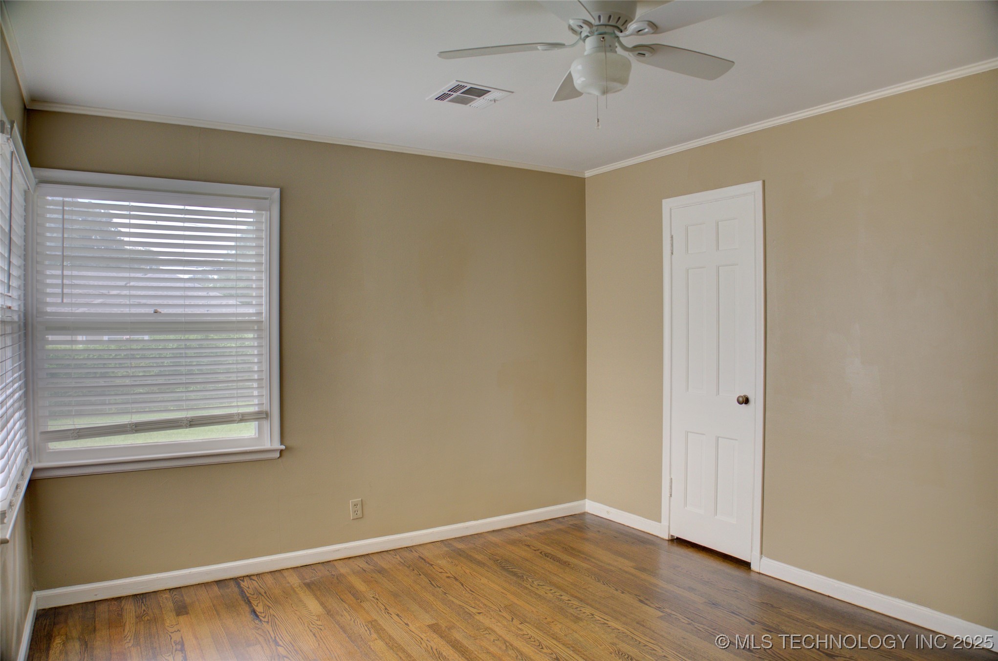 2242 S Florence Place