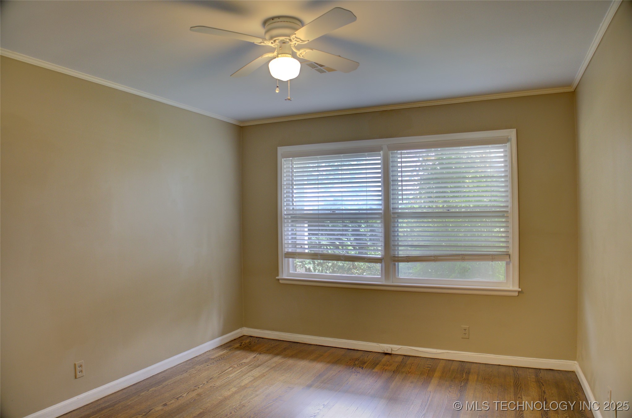 2242 S Florence Place