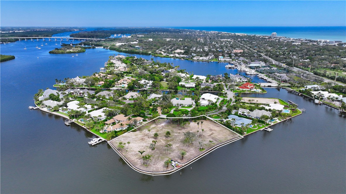 510 & 512 River Drive