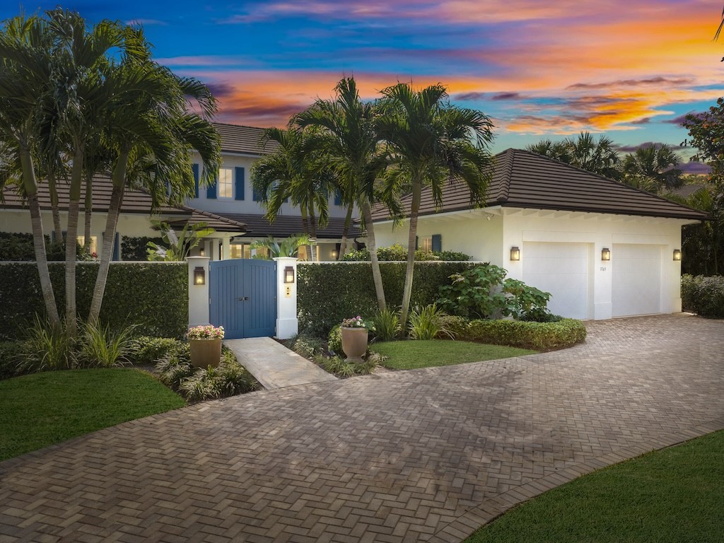 1765 Sand Dollar Way
