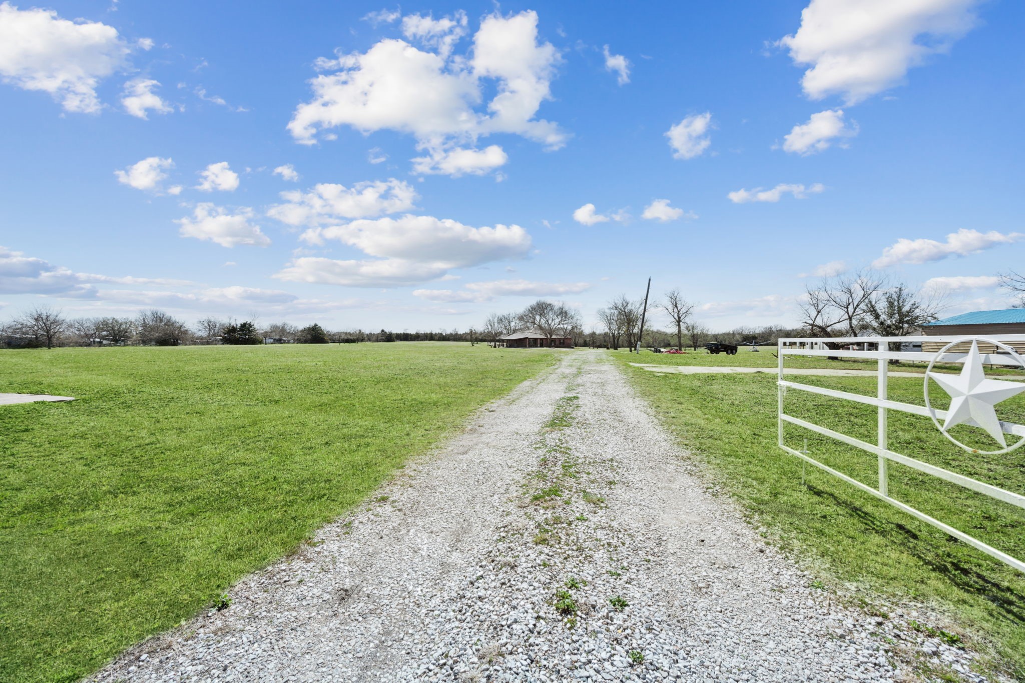 8890 Private Road 5368