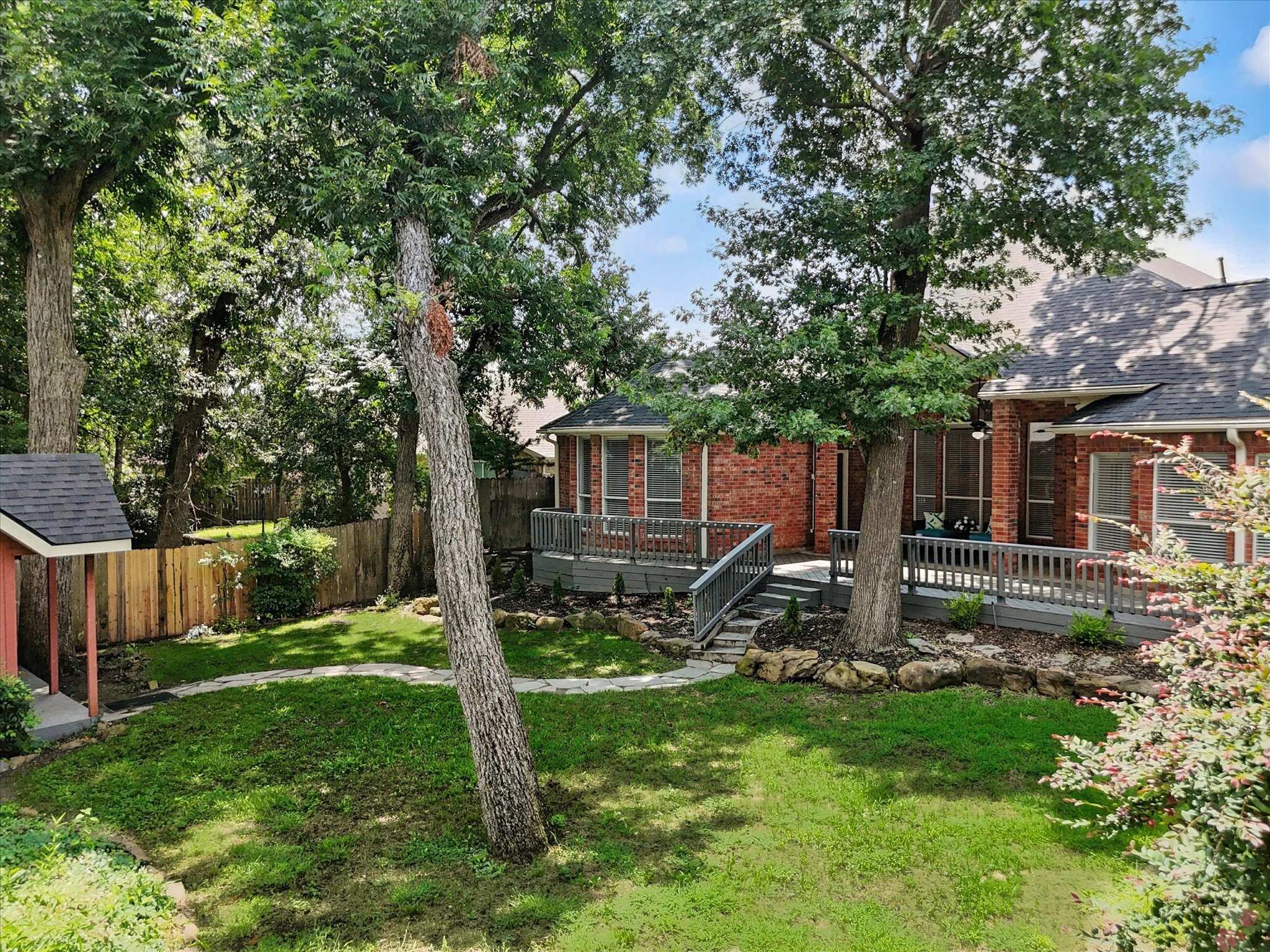 2402 Pittsburg Landing