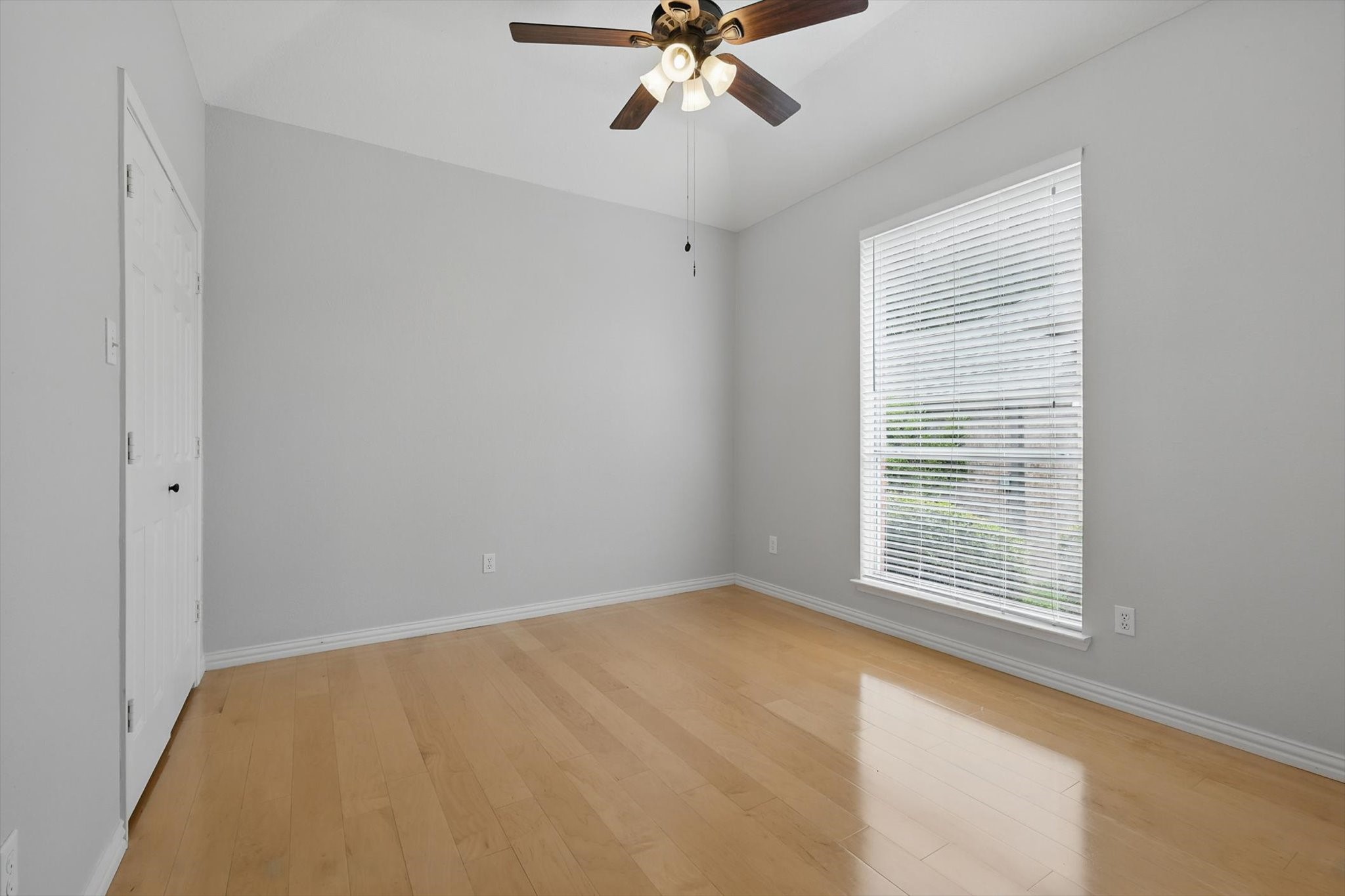 2402 Pittsburg Landing