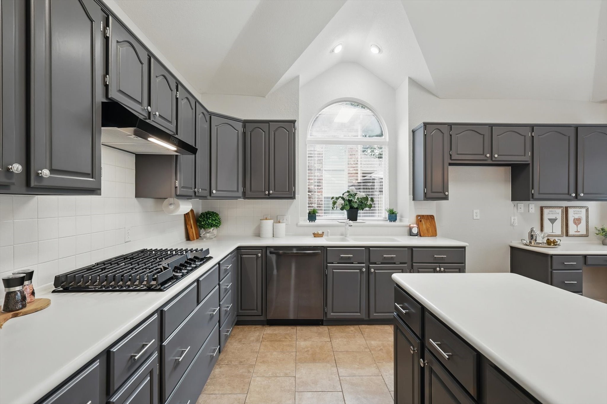 2402 Pittsburg Landing