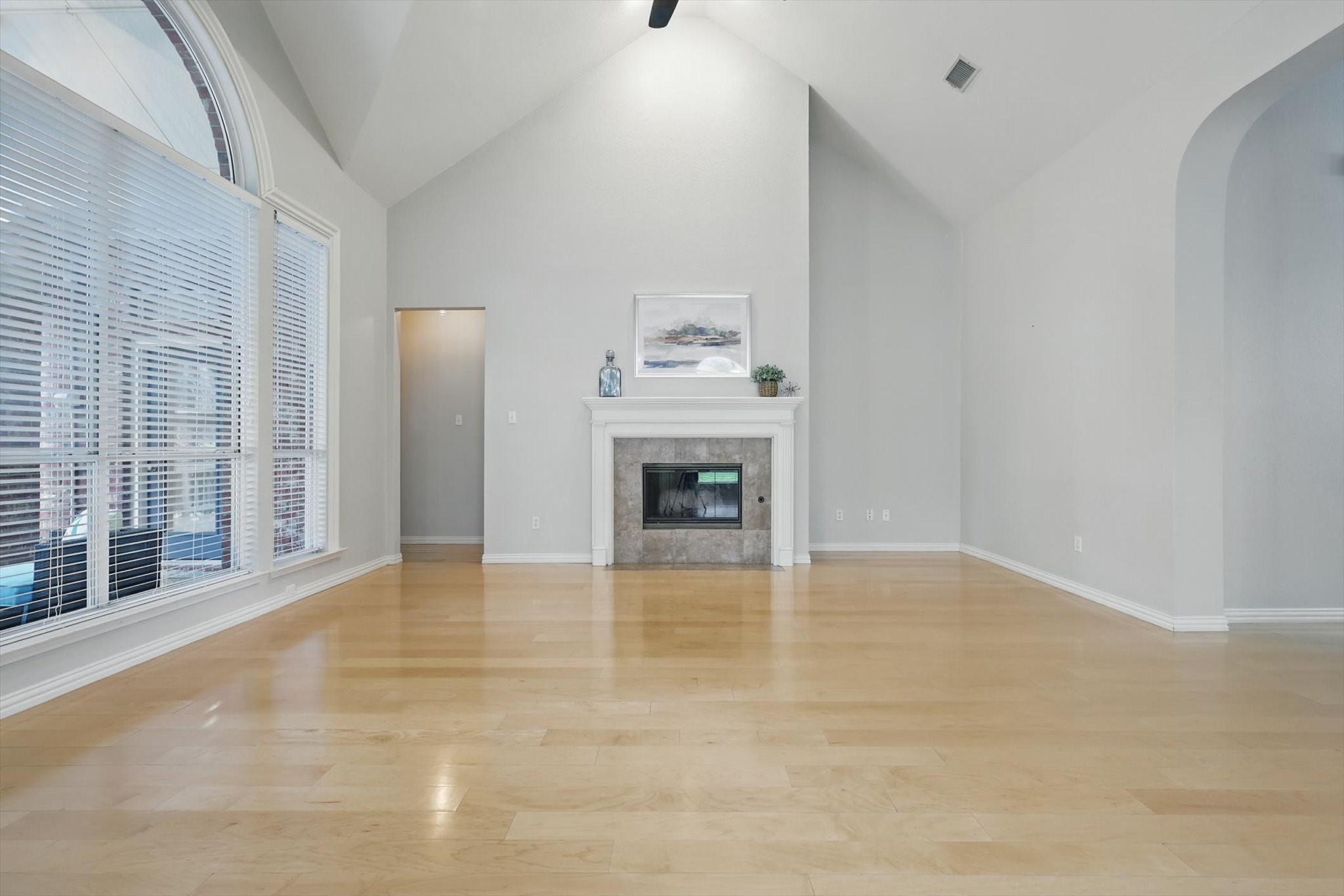 2402 Pittsburg Landing