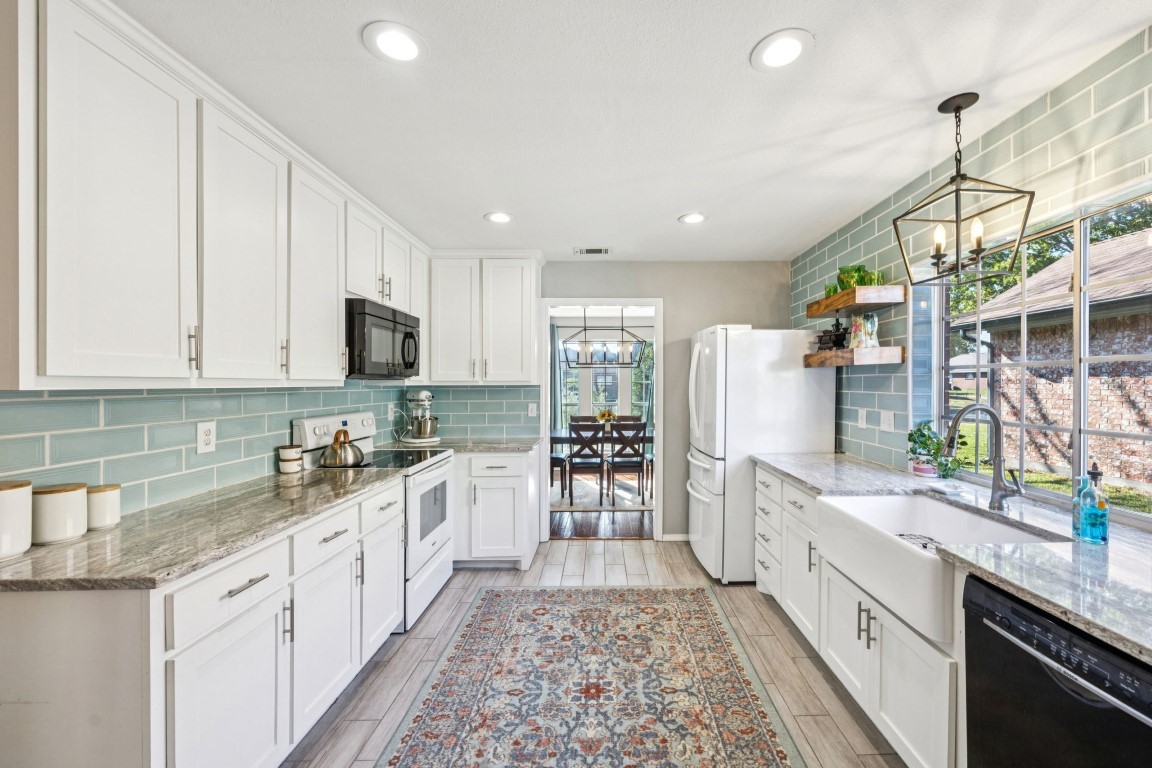 1111 Sheppard Lane