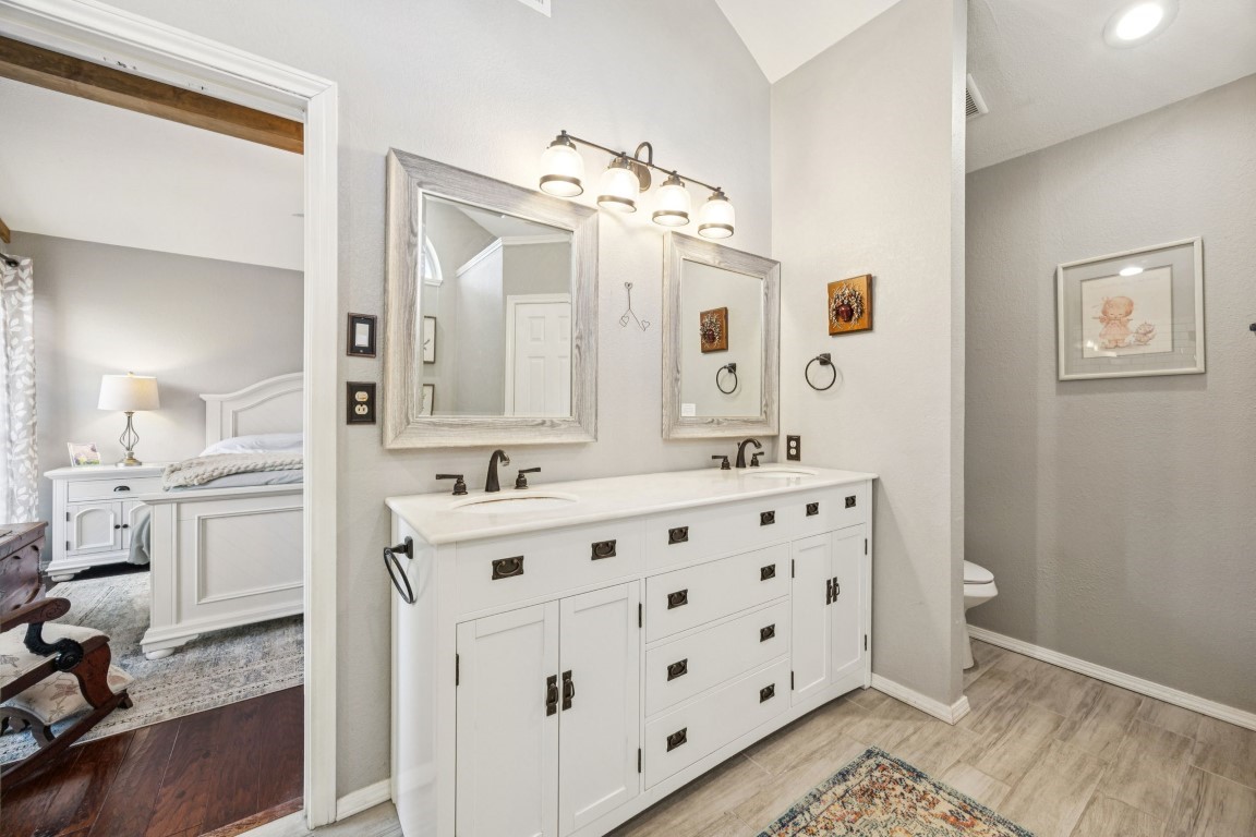 1111 Sheppard Lane