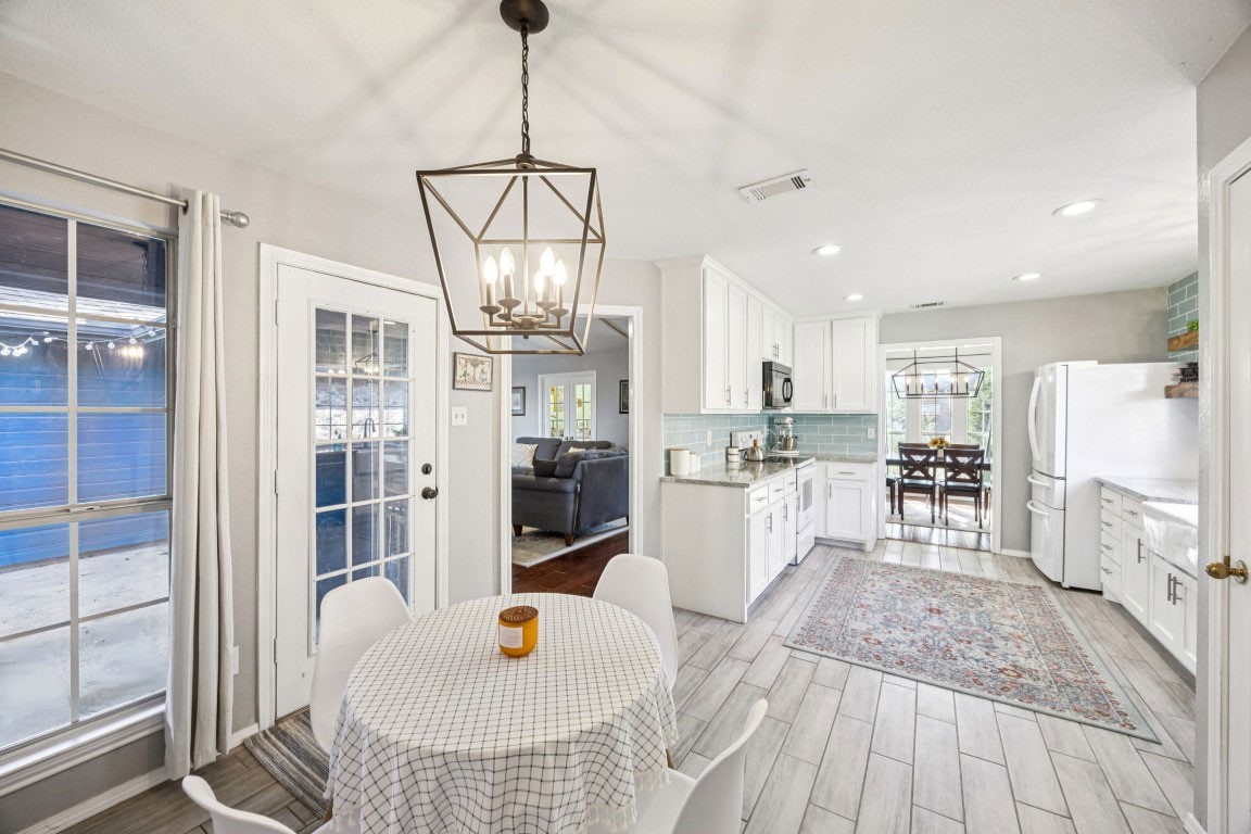 1111 Sheppard Lane