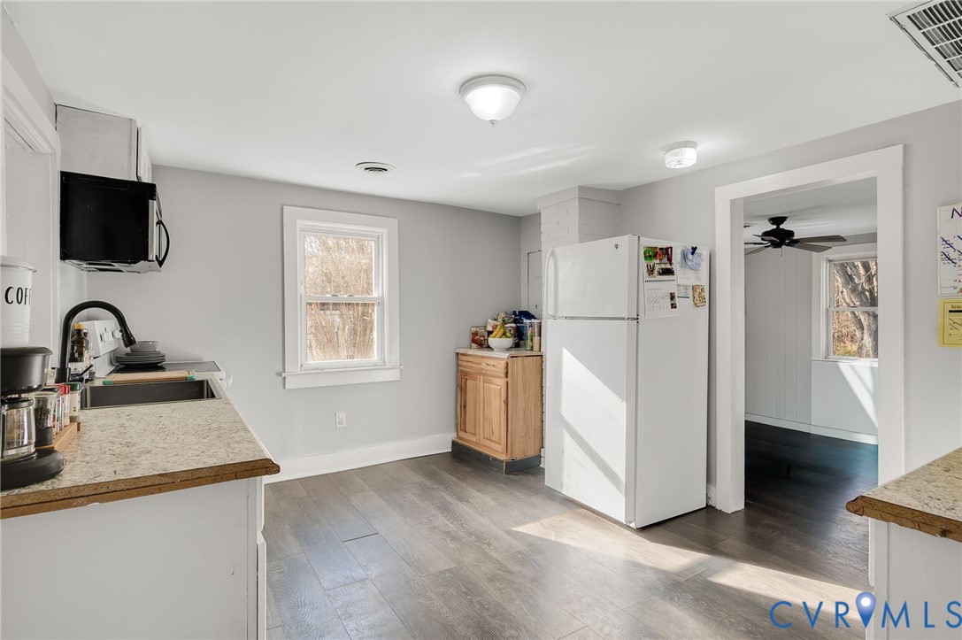 16292 Pleasant Mill Rd