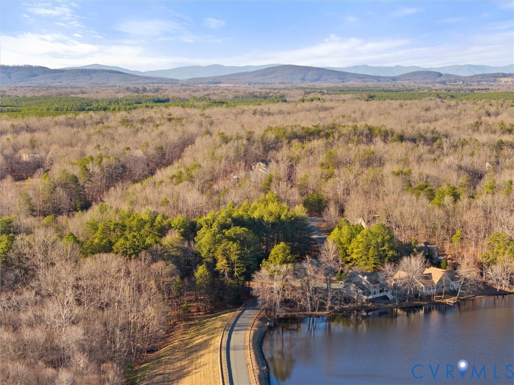 367 Pinehurst Dr